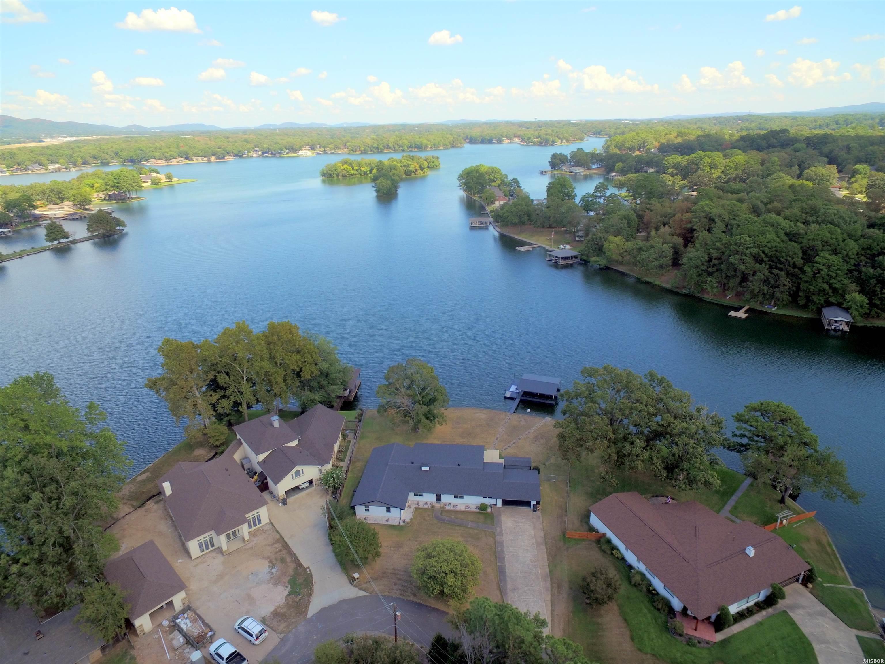 208 Ridge Point Property Photo 3