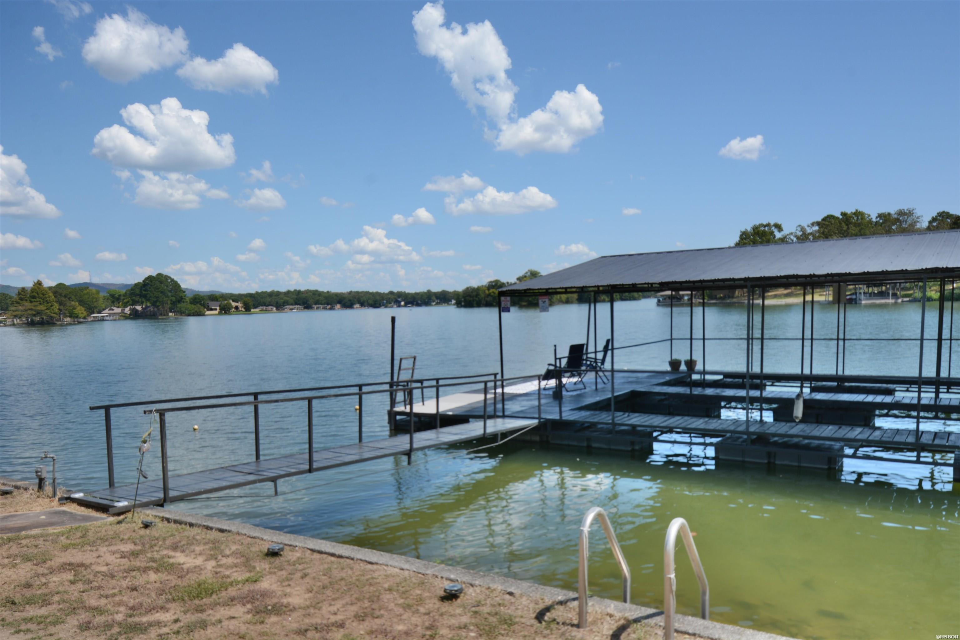 208 Ridge Point Property Photo 10