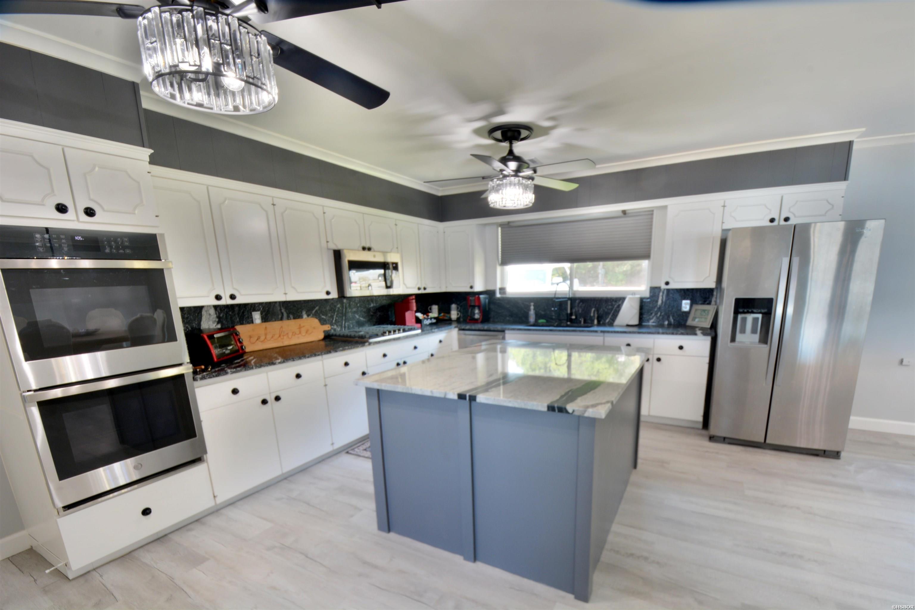 208 Ridge Point Property Photo 17