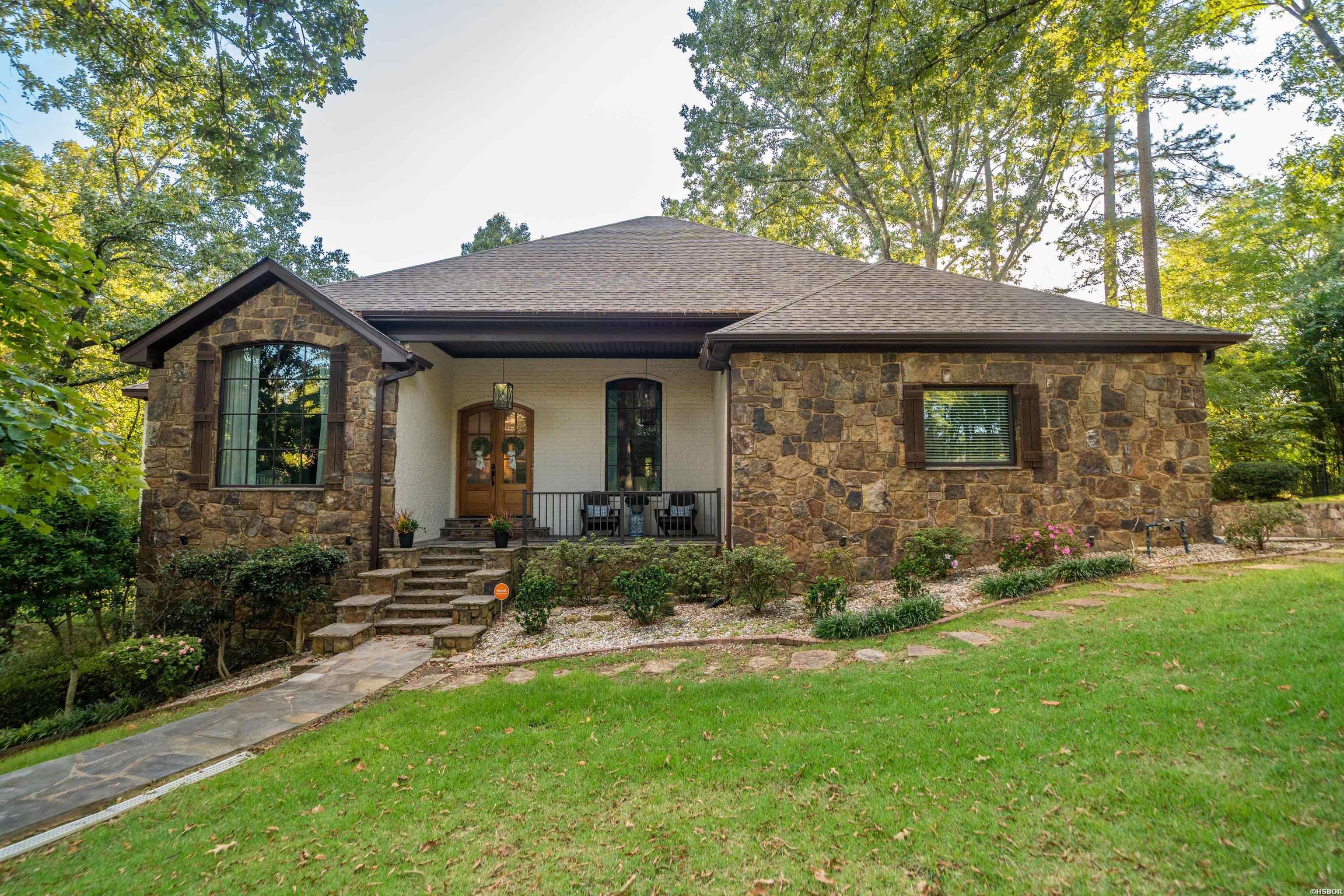 312 Lotus Loop Property Photo 1
