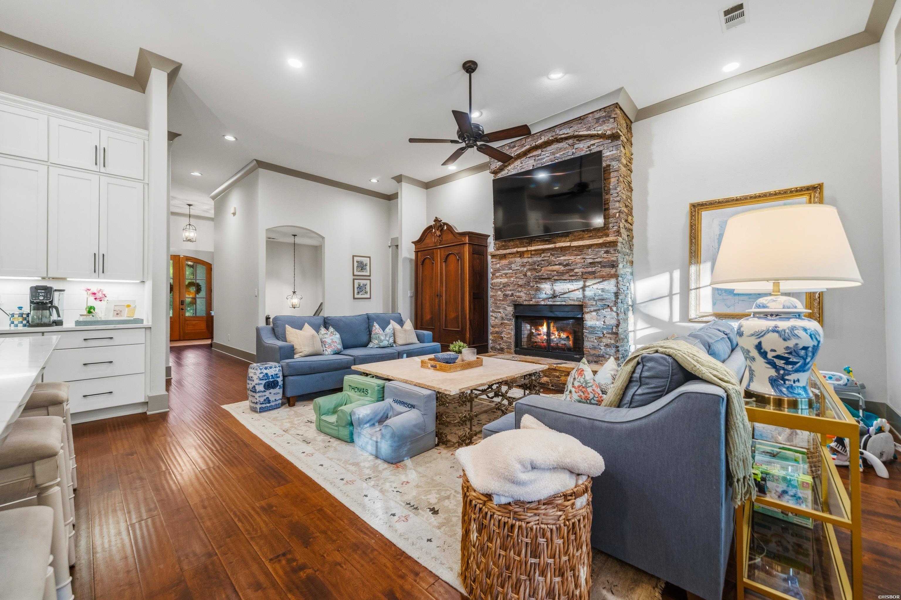 312 Lotus Loop Property Photo 8