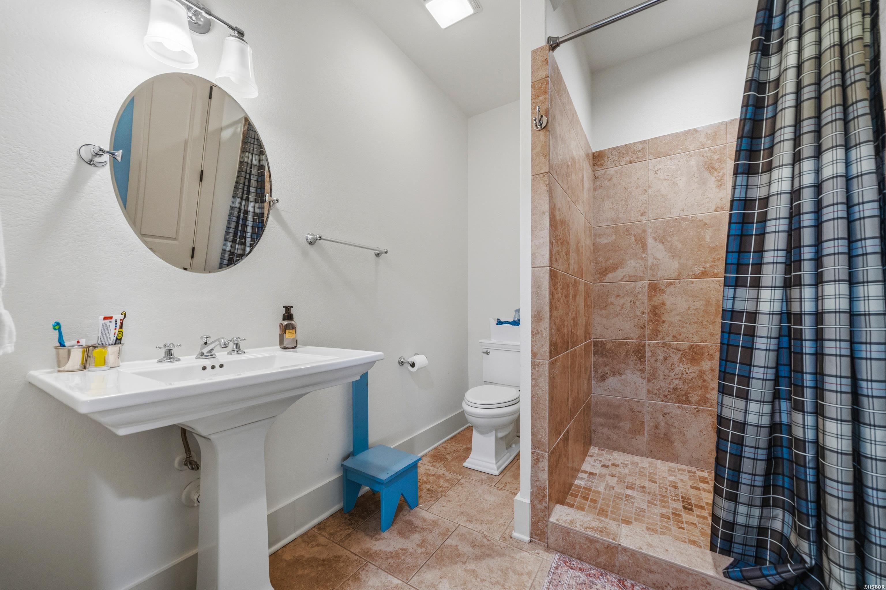 312 Lotus Loop Property Photo 32