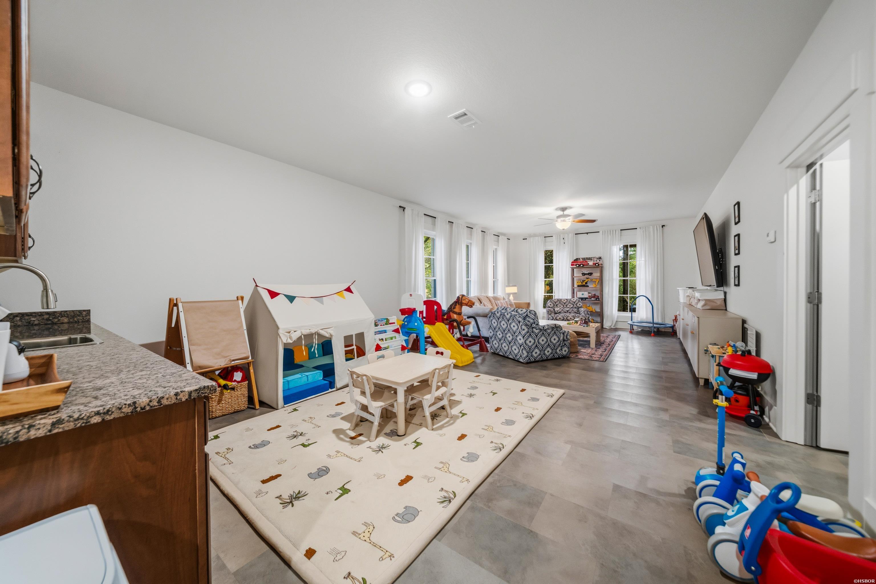 312 Lotus Loop Property Photo 34