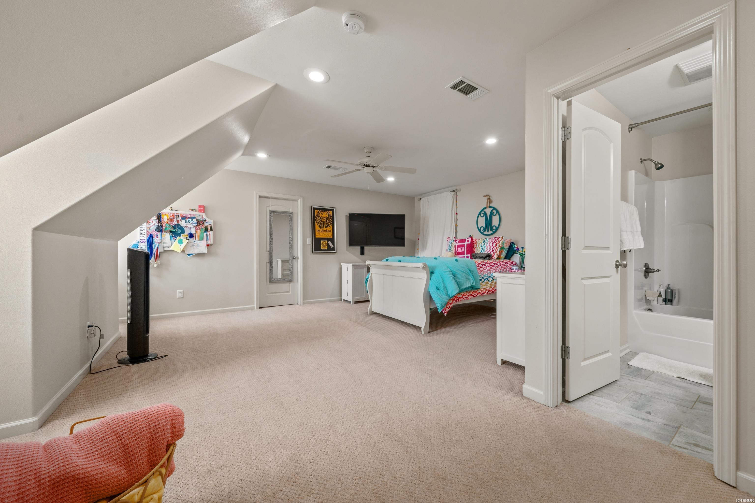 205 Blue Bell Court Property Photo 32