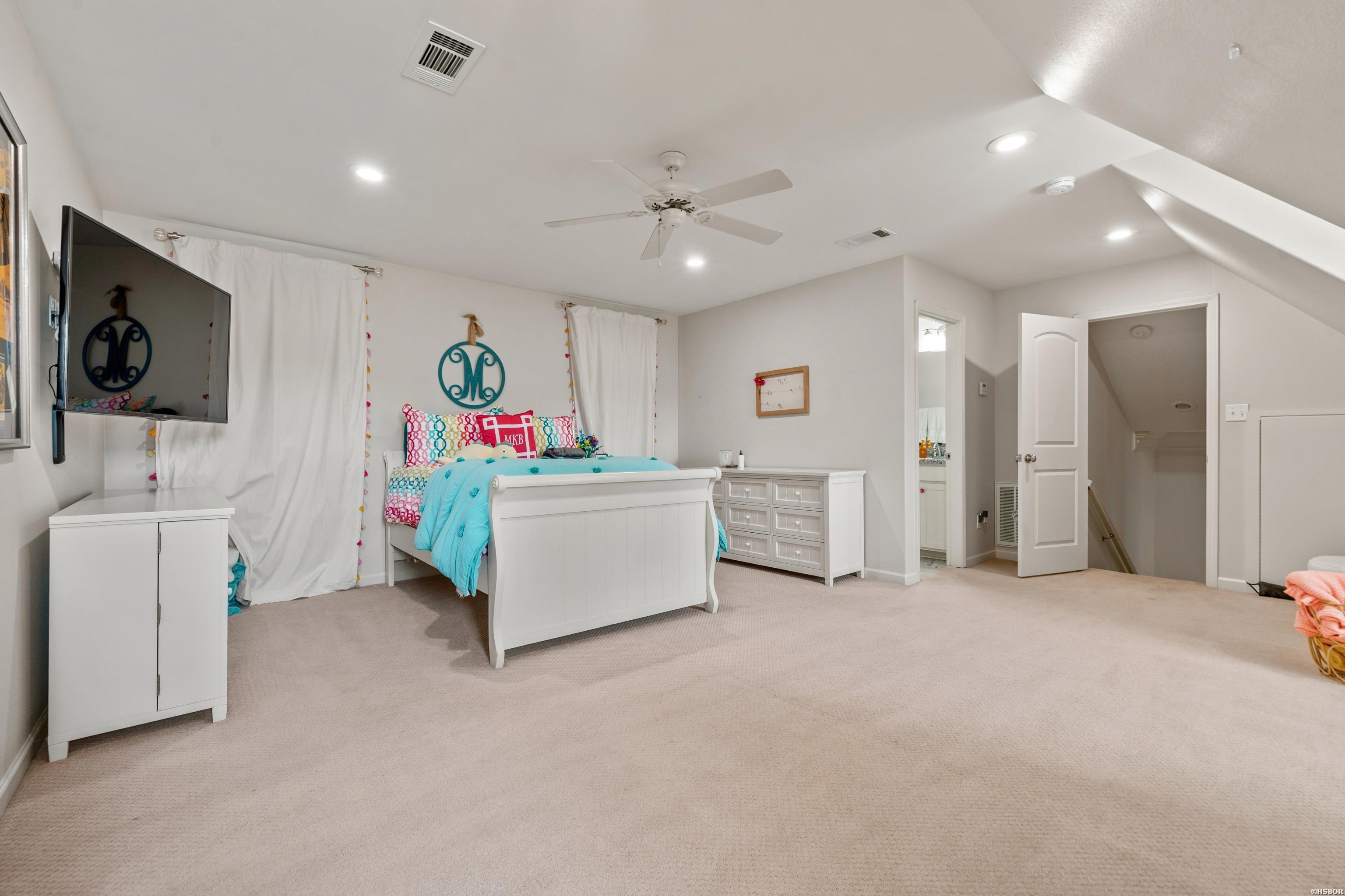 205 Blue Bell Court Property Photo 33