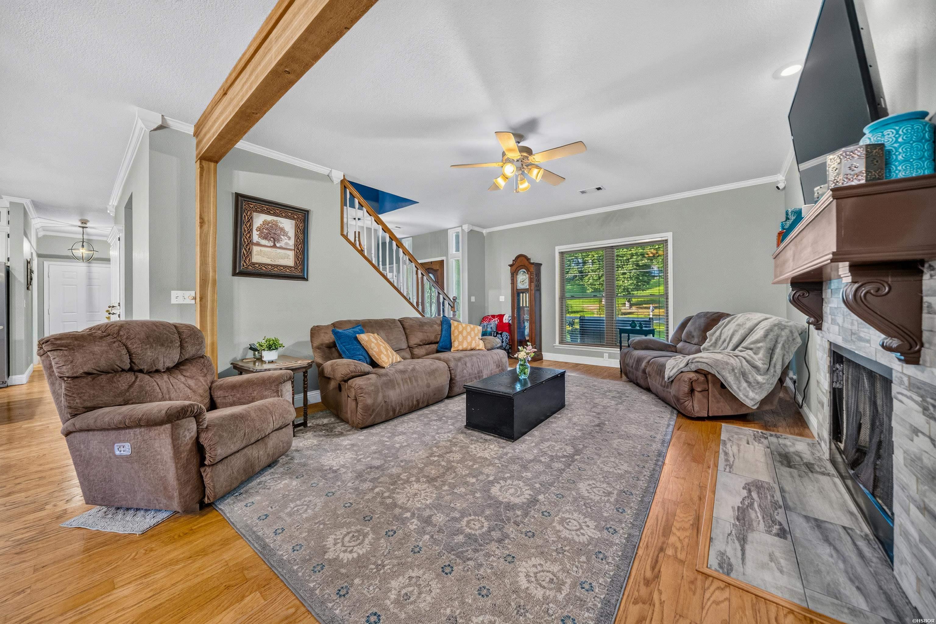 217 Wildflower Court Property Photo 4