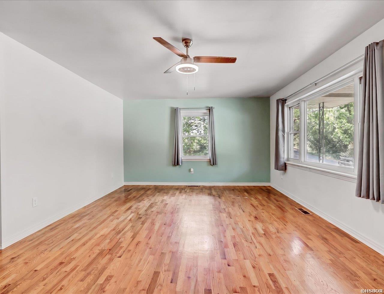217 Emory Street Property Photo 8