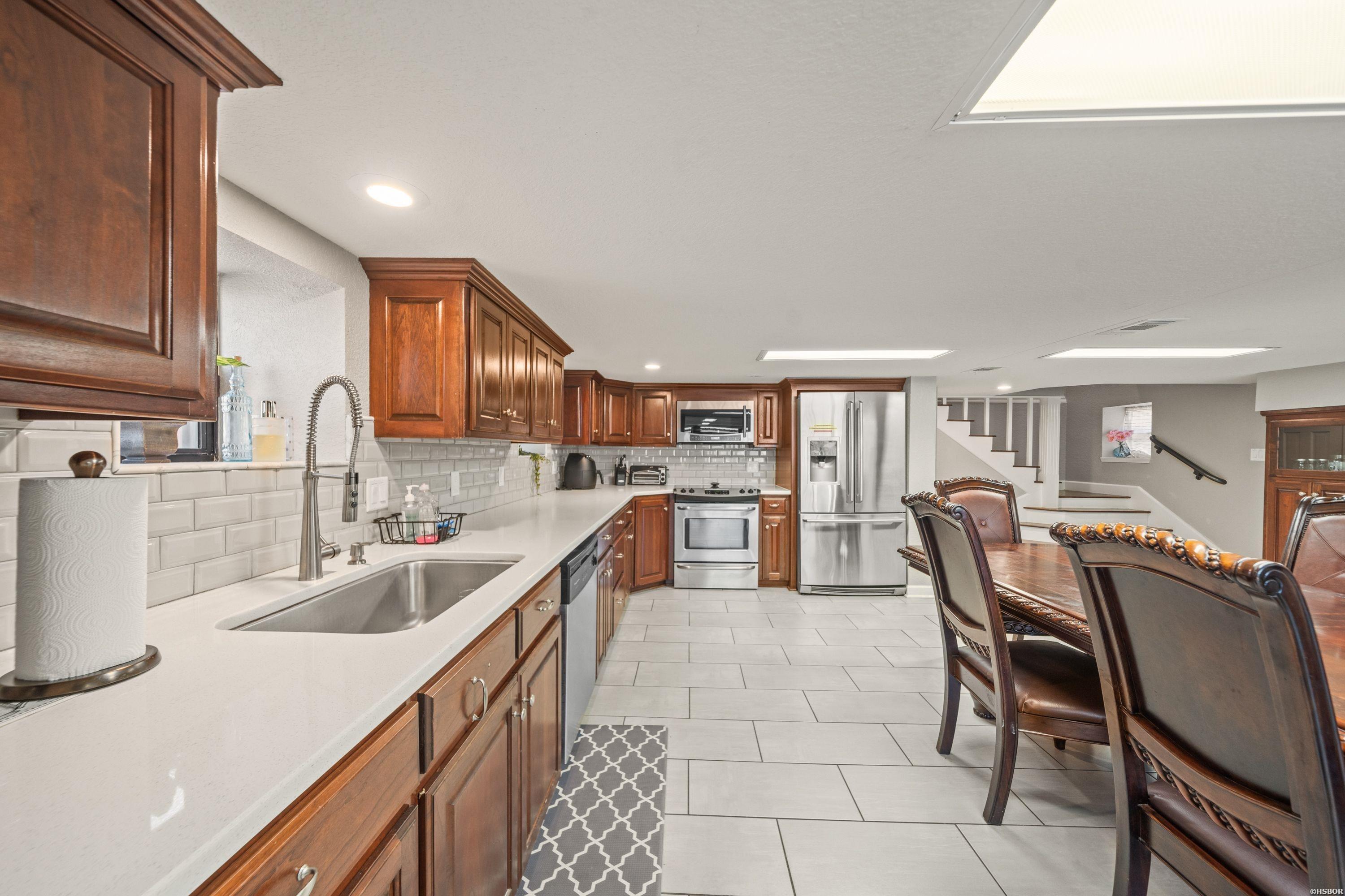 120 Butler Property Photo 17