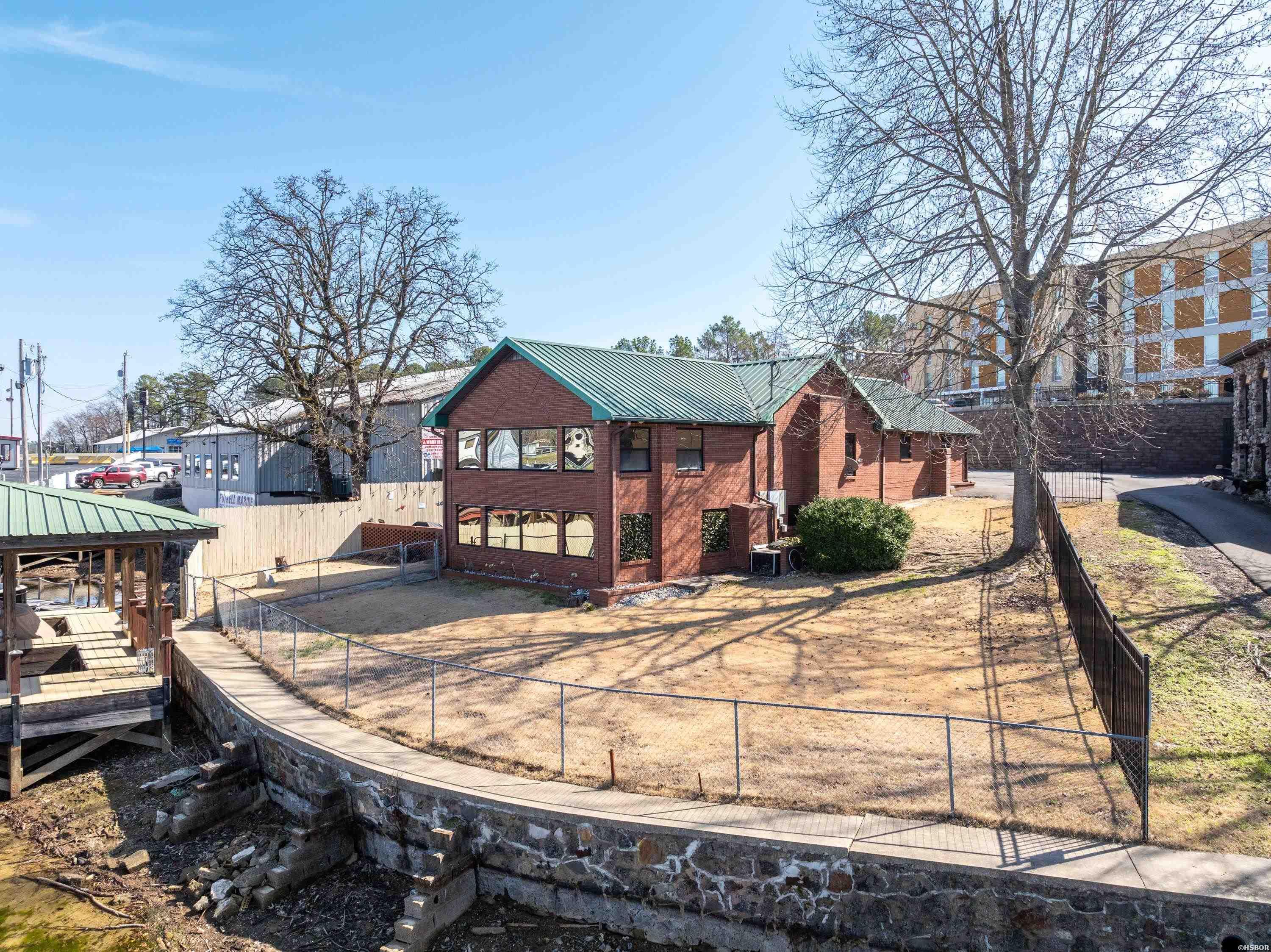120 Butler Property Photo 32
