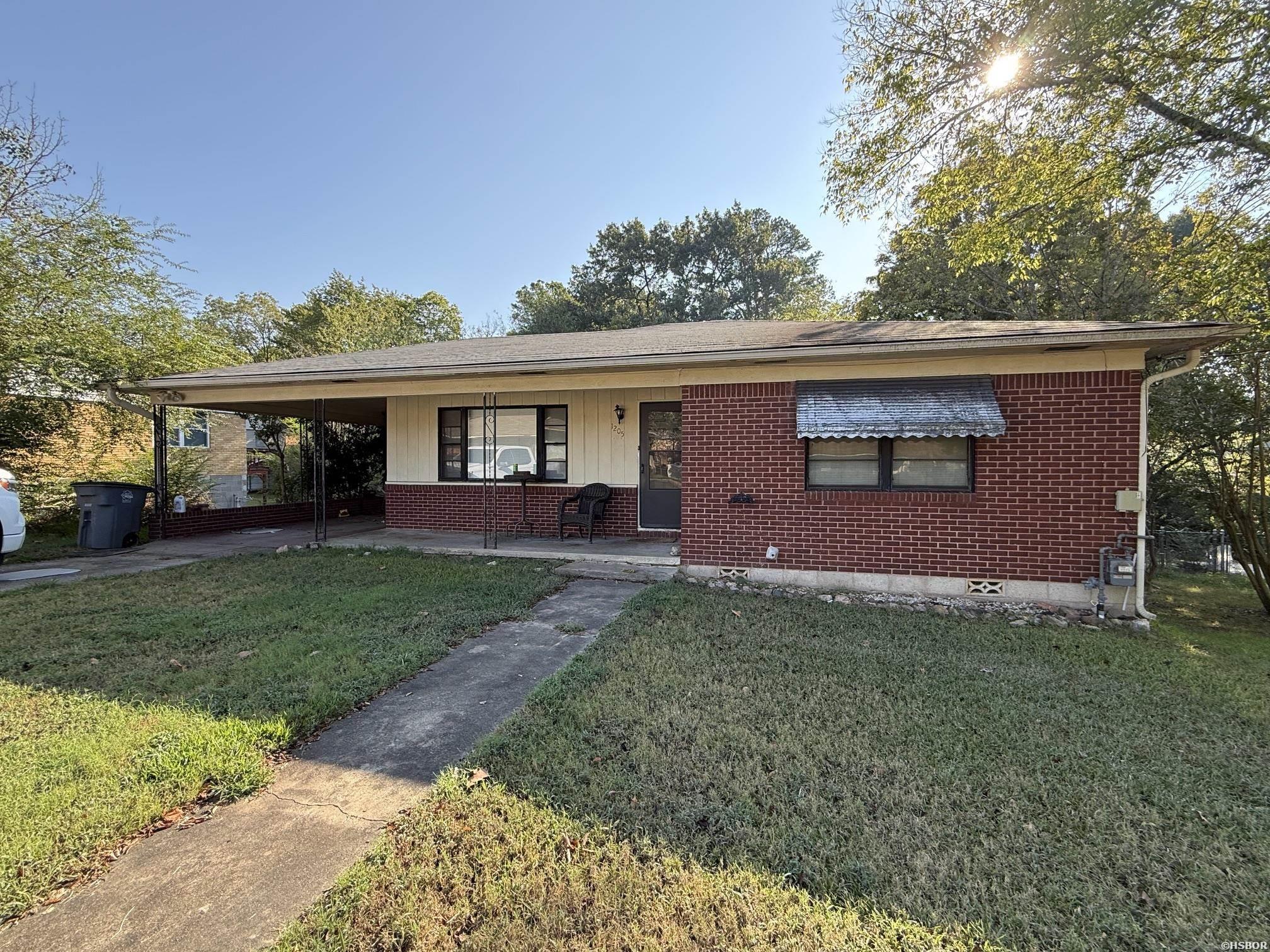 1205 Richard Street Property Photo 1