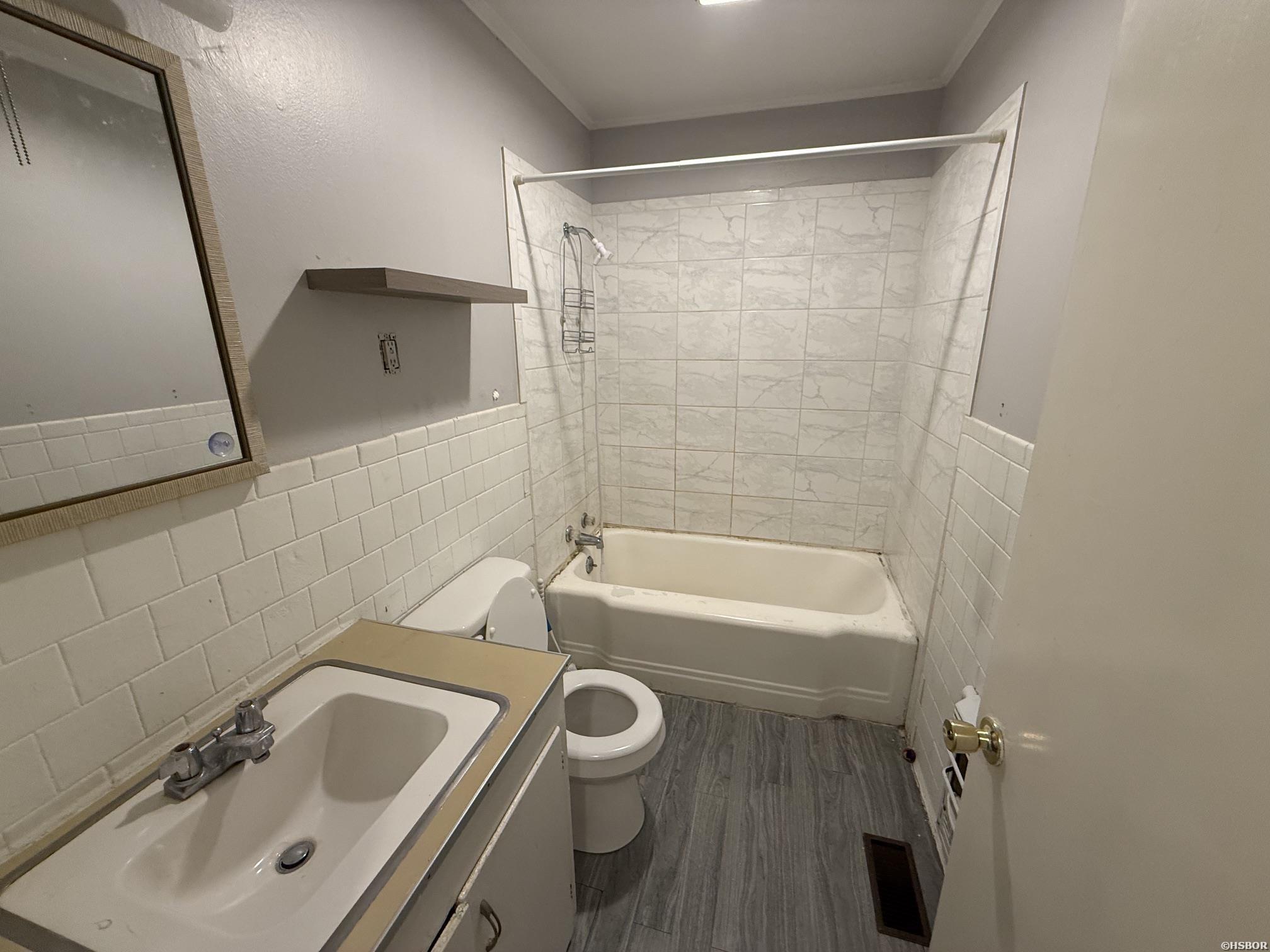 1205 Richard Street Property Photo 7