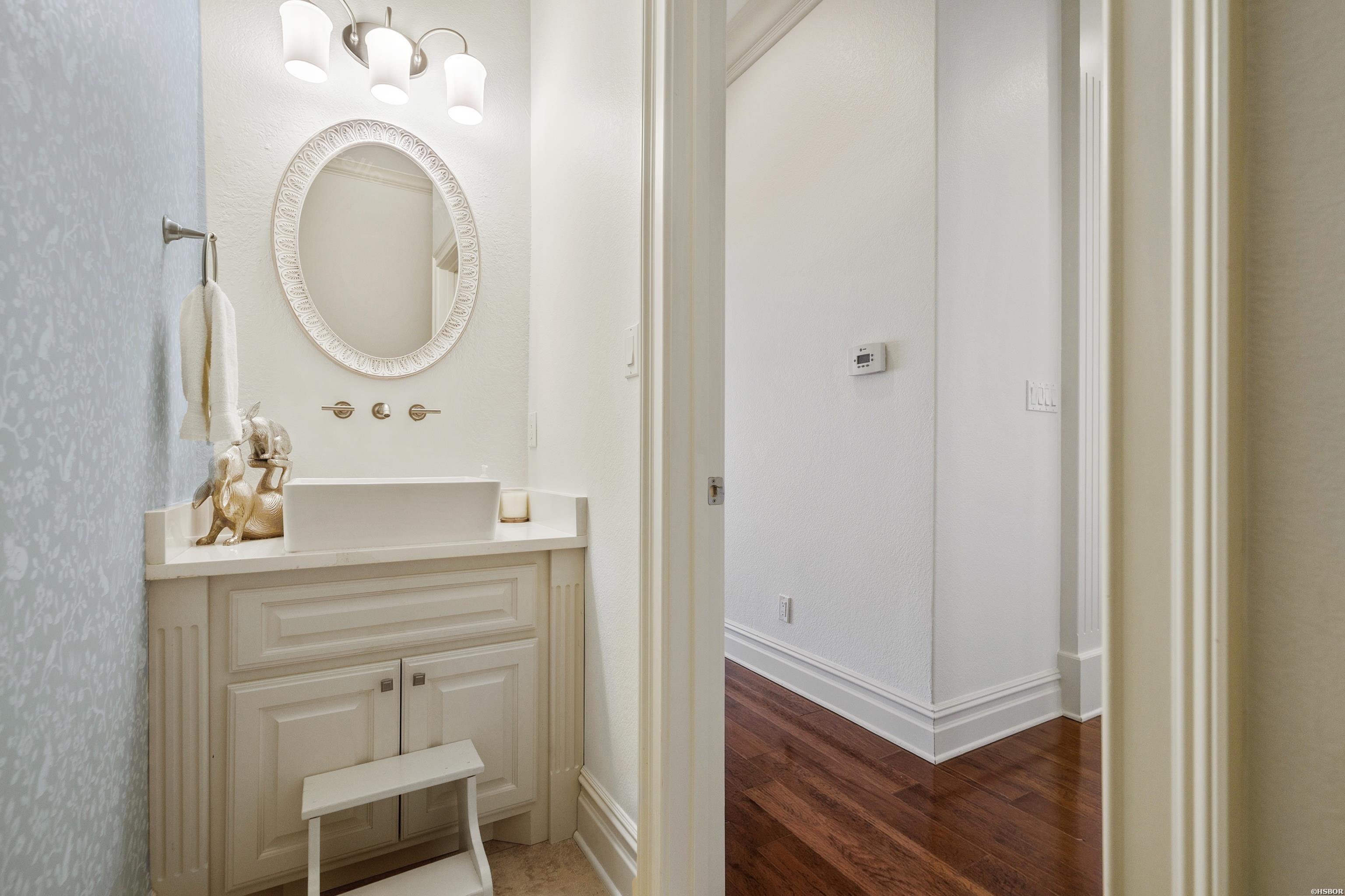 108 Shadow Oak Property Photo 24