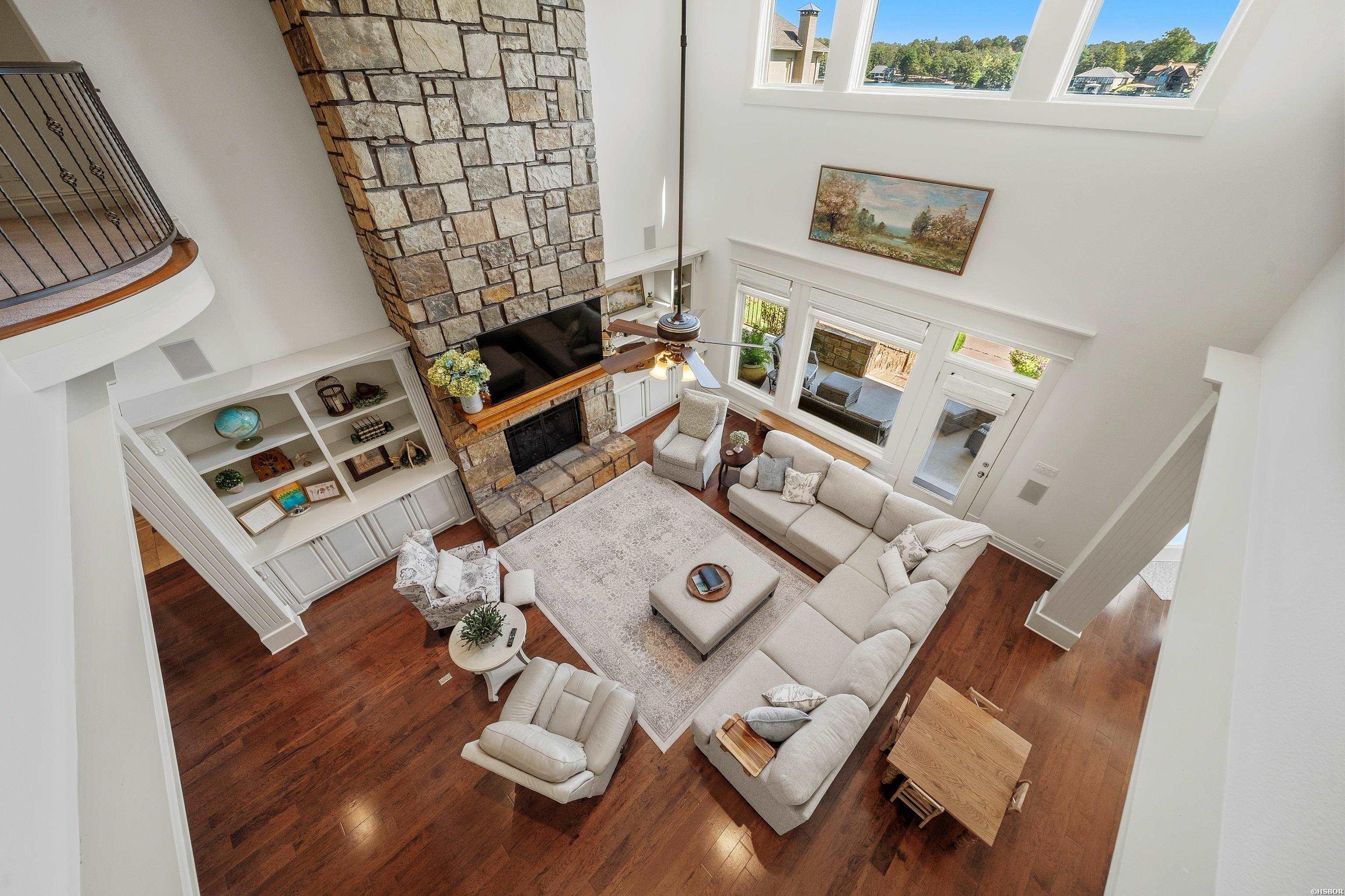 108 Shadow Oak Property Photo 44