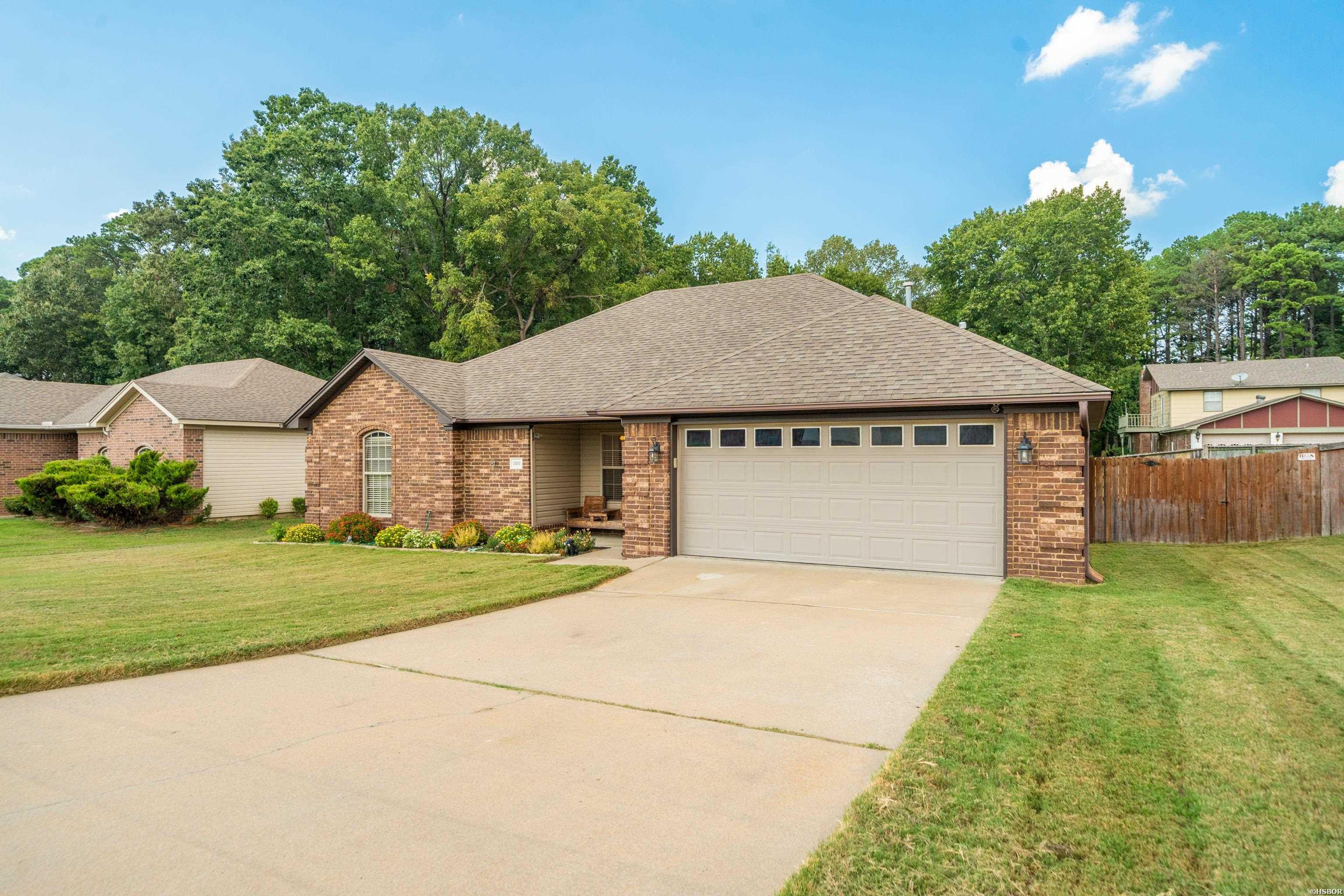 3510 Hampton Drive Property Photo 2