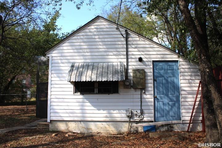302 Alcorn Street Property Photo 18