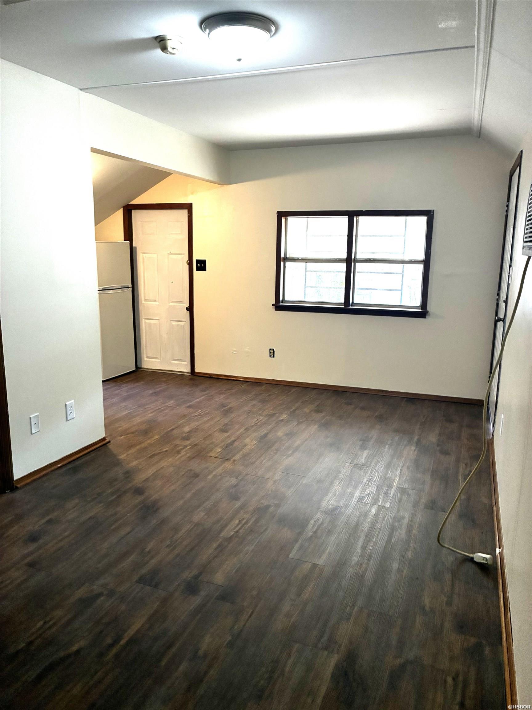 302 Alcorn Street Property Photo 23