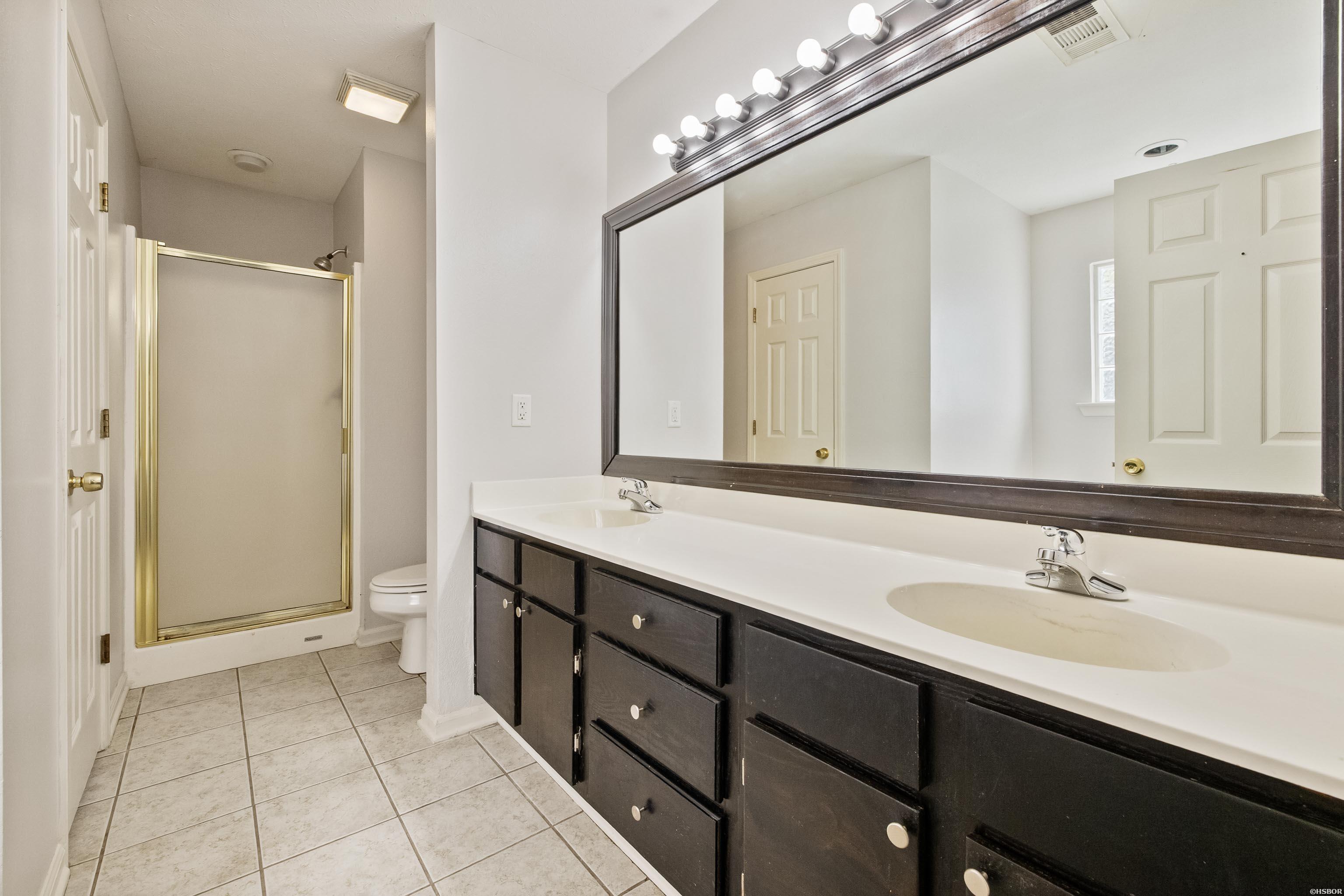 2816 Mount Vernon Drive Property Photo 5