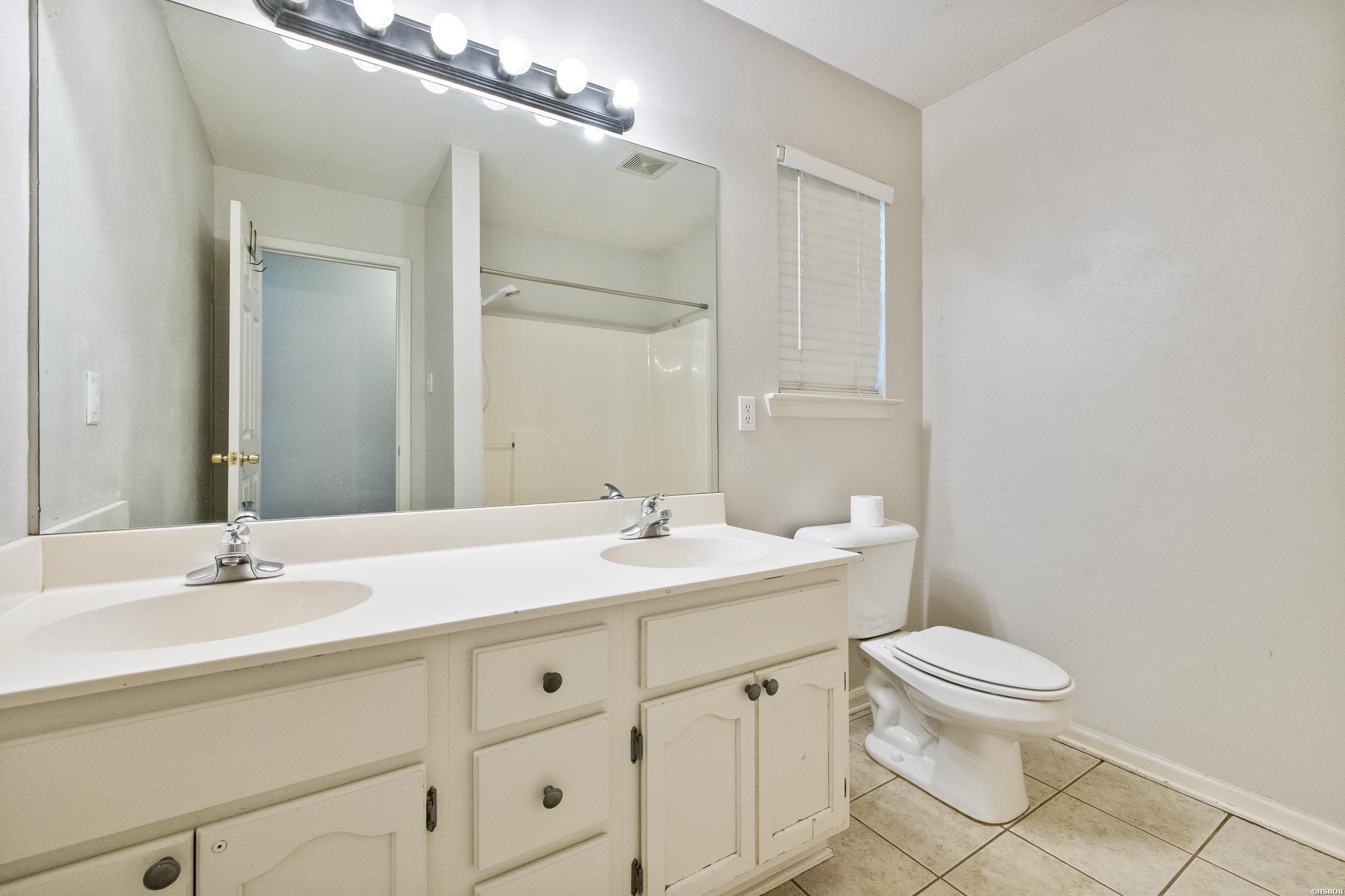 2816 Mount Vernon Drive Property Photo 10