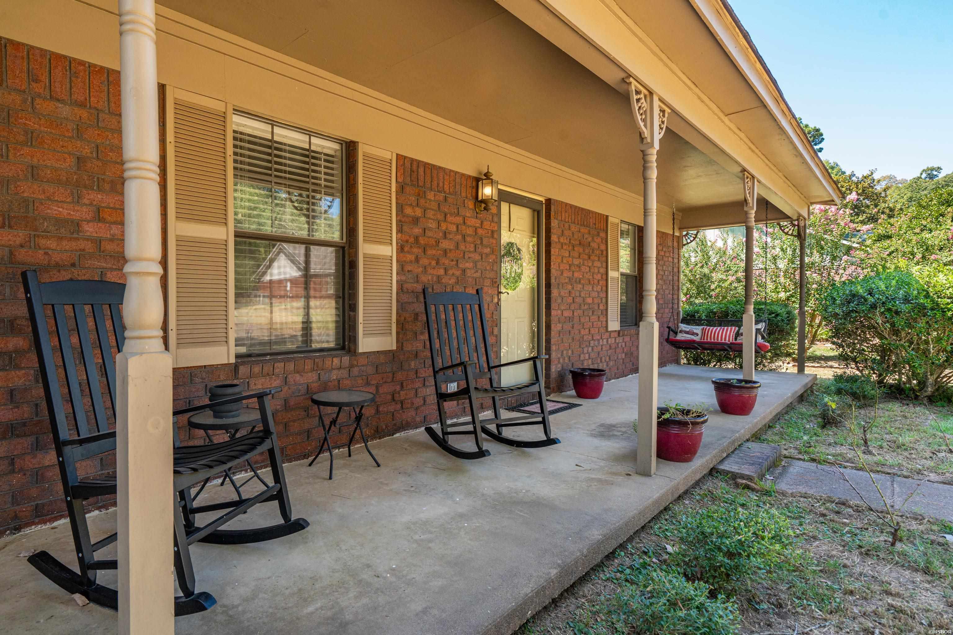 11 Edgewood Drive Property Photo 4