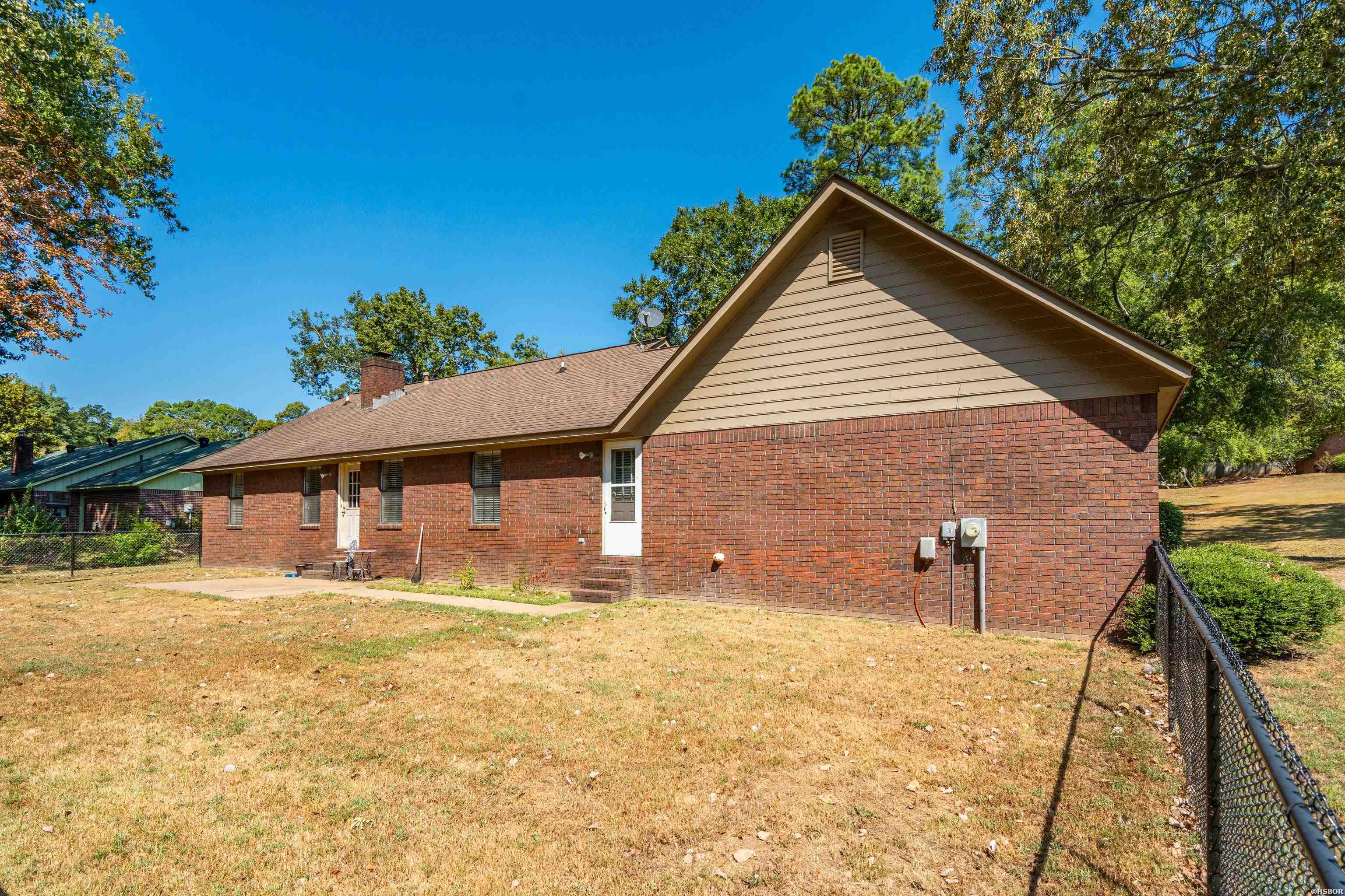 11 Edgewood Drive Property Photo 6