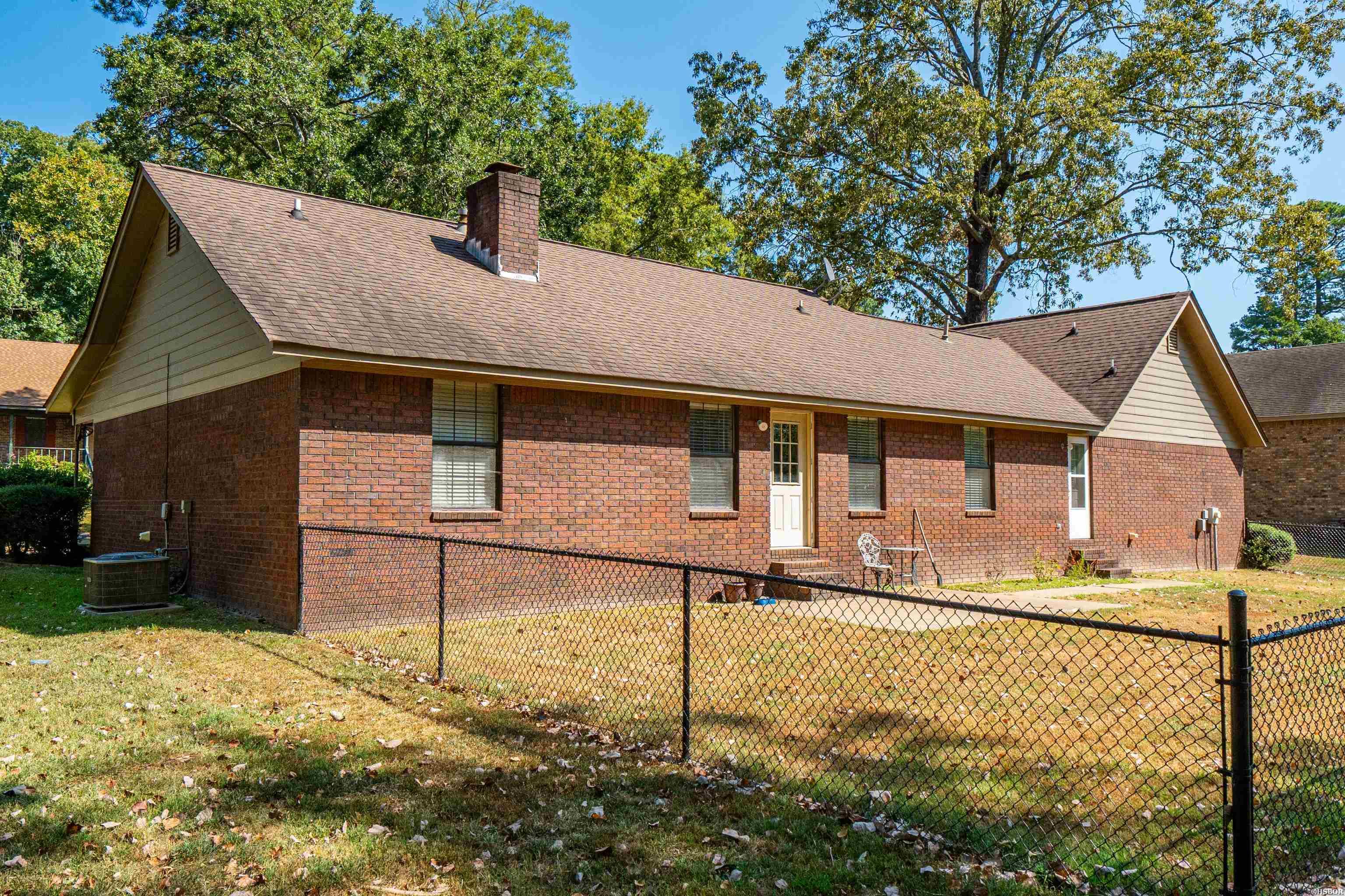 11 Edgewood Drive Property Photo 8
