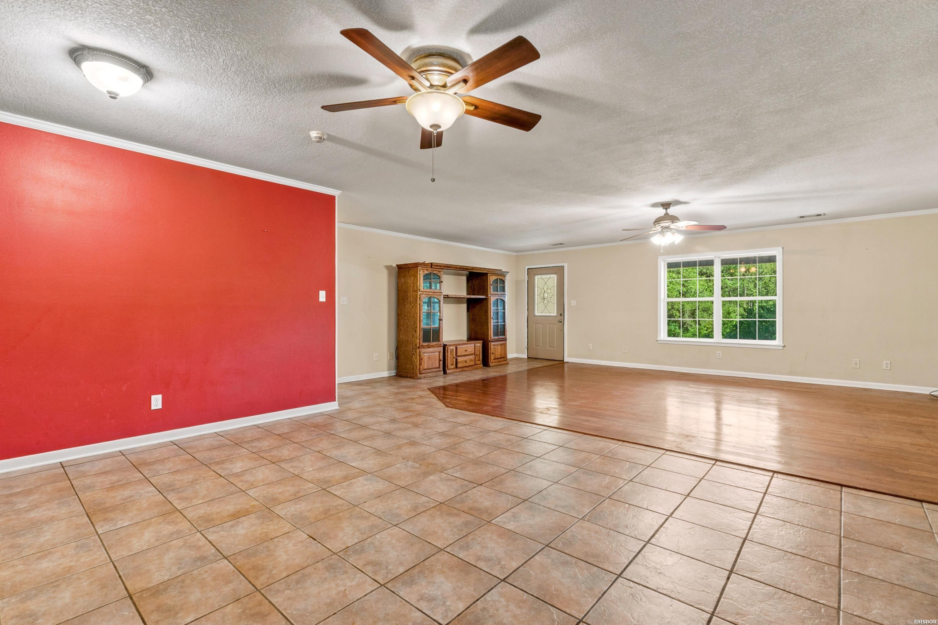219 Oak Valley Drive Property Photo 6