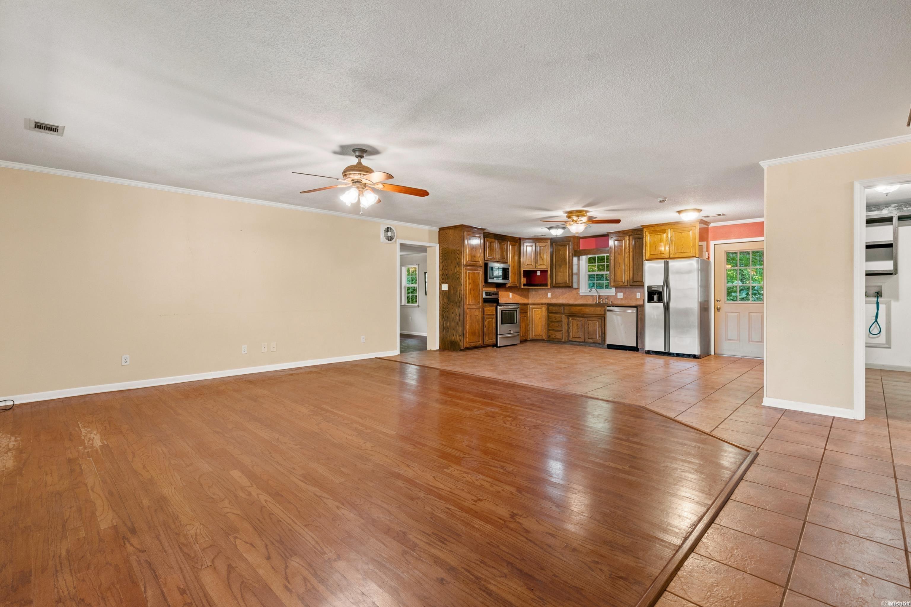 219 Oak Valley Drive Property Photo 10