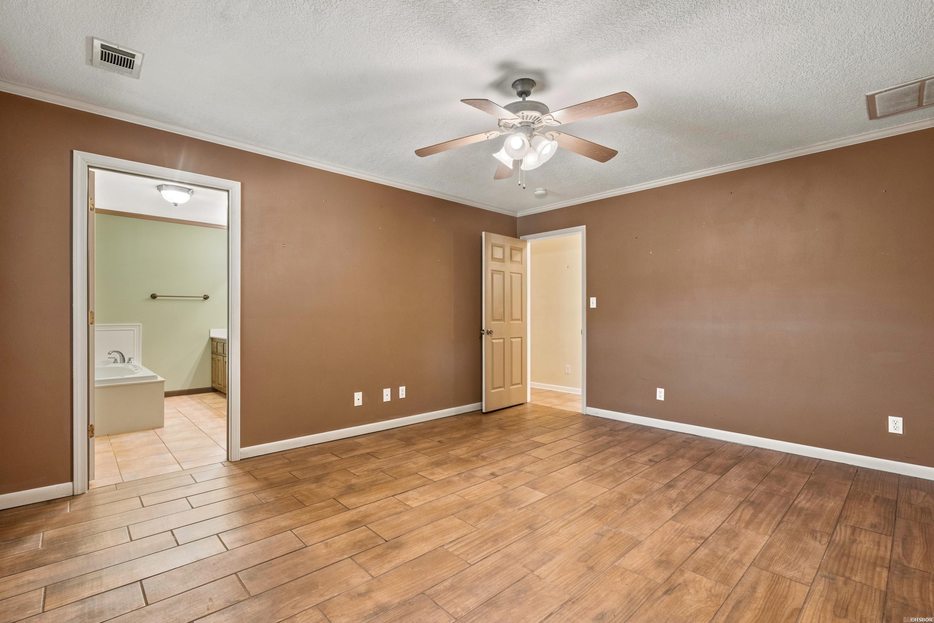 219 Oak Valley Drive Property Photo 20