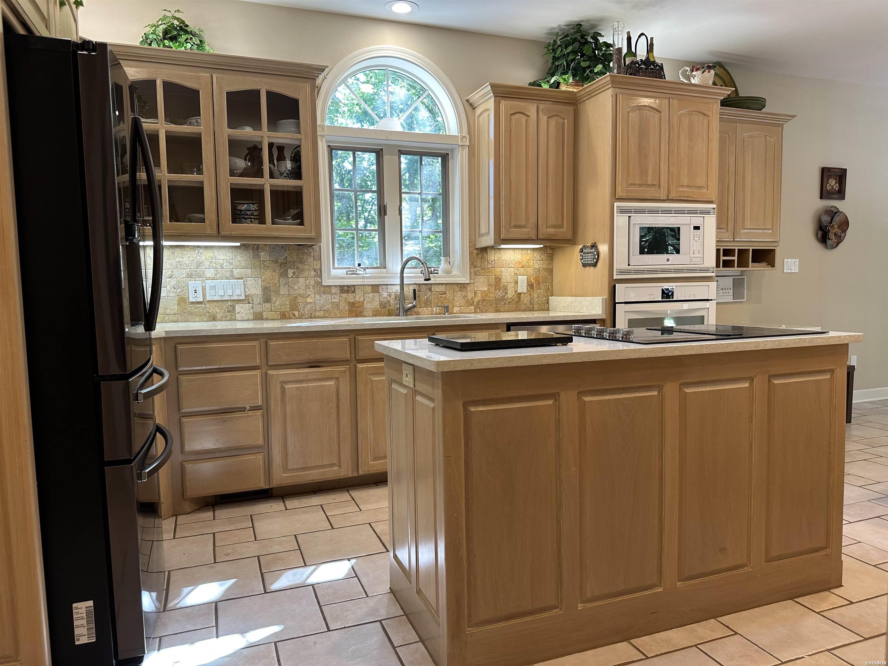 6 Cabrillear Lane Property Photo 7