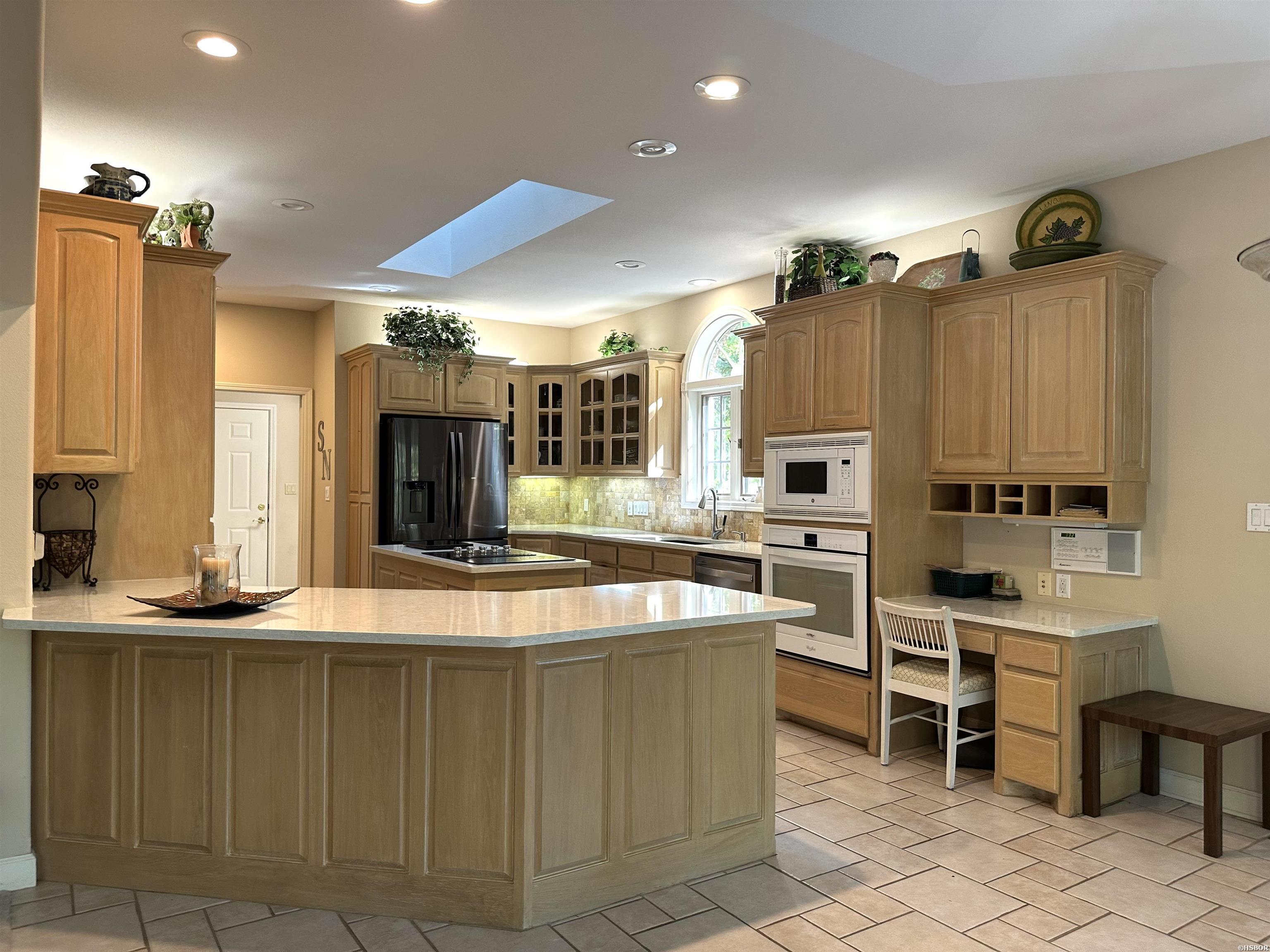6 Cabrillear Lane Property Photo 8