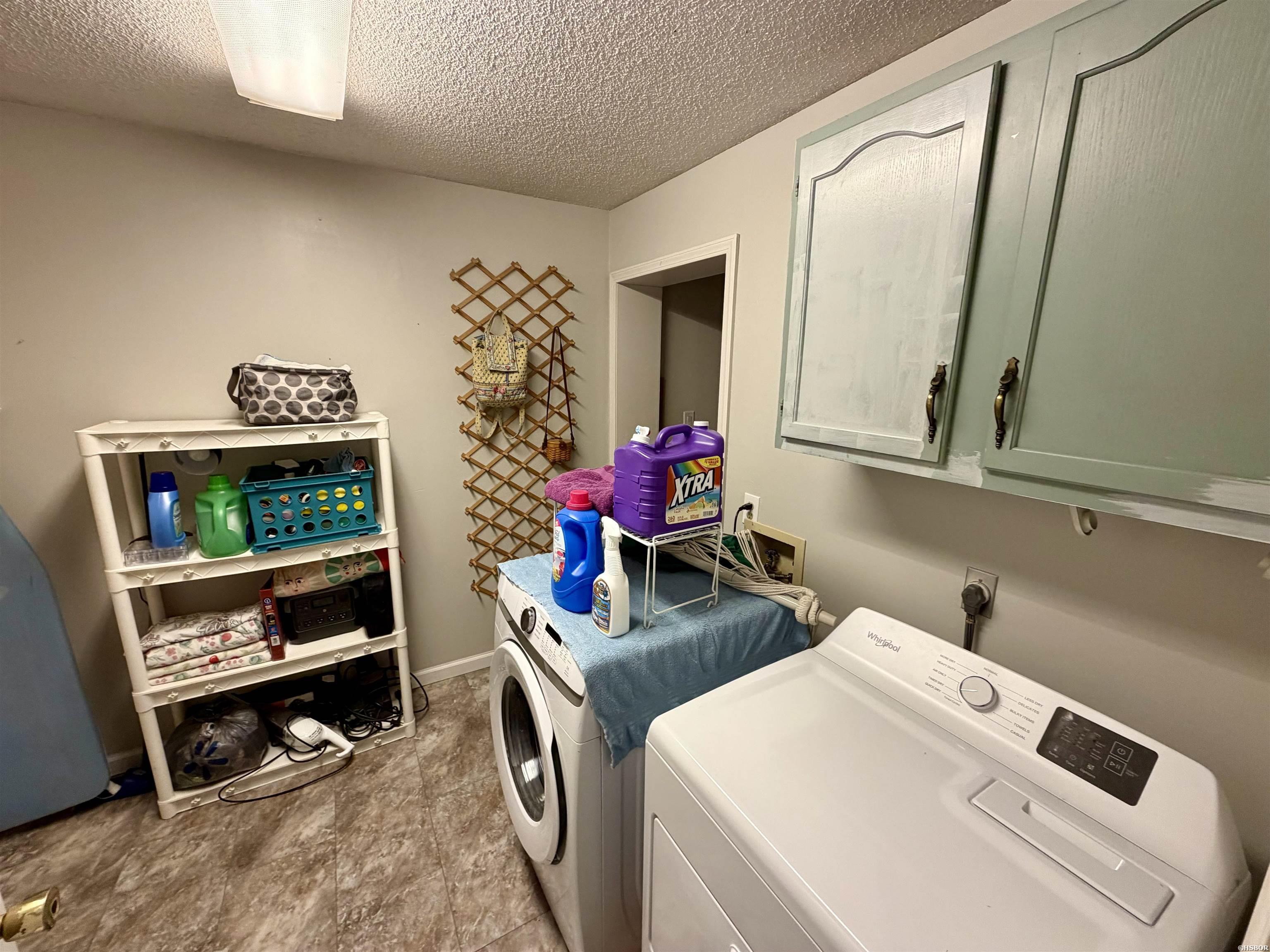 1013 Woodlawn Avenue Property Photo 6
