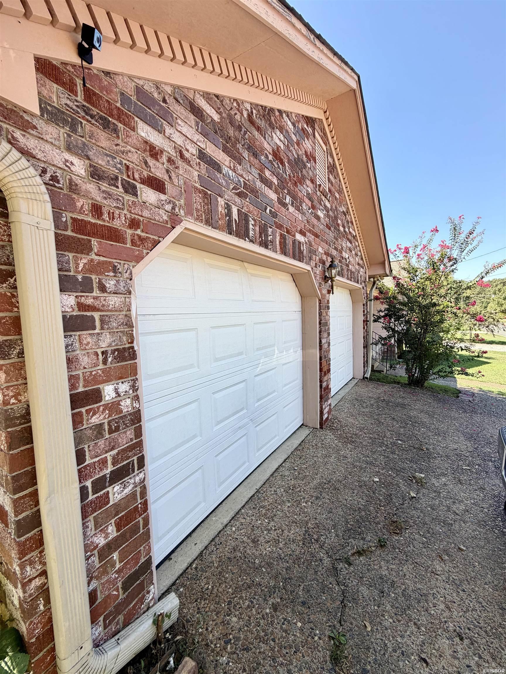1013 Woodlawn Avenue Property Photo 18