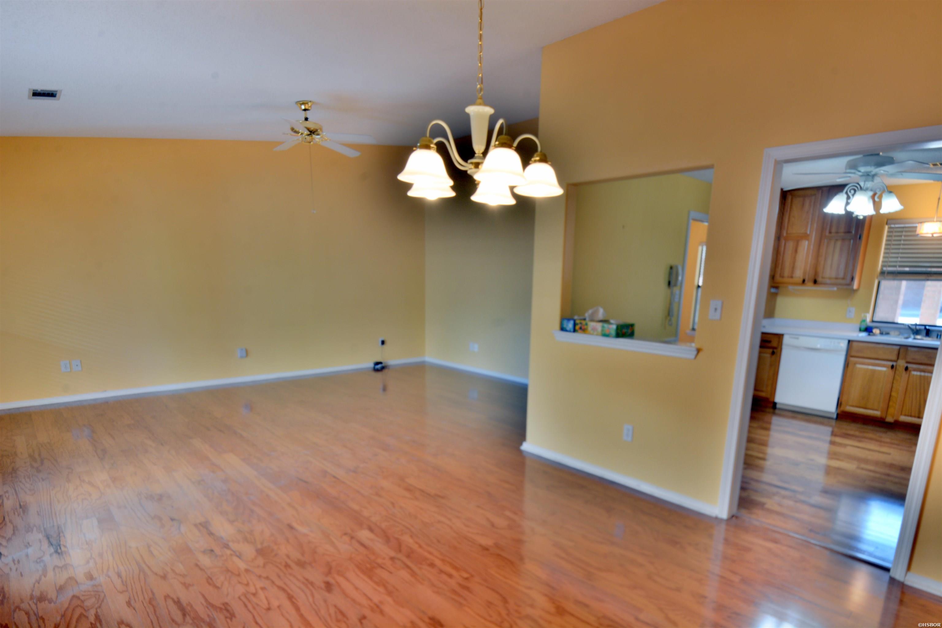 500 Pakis Street Property Photo 11