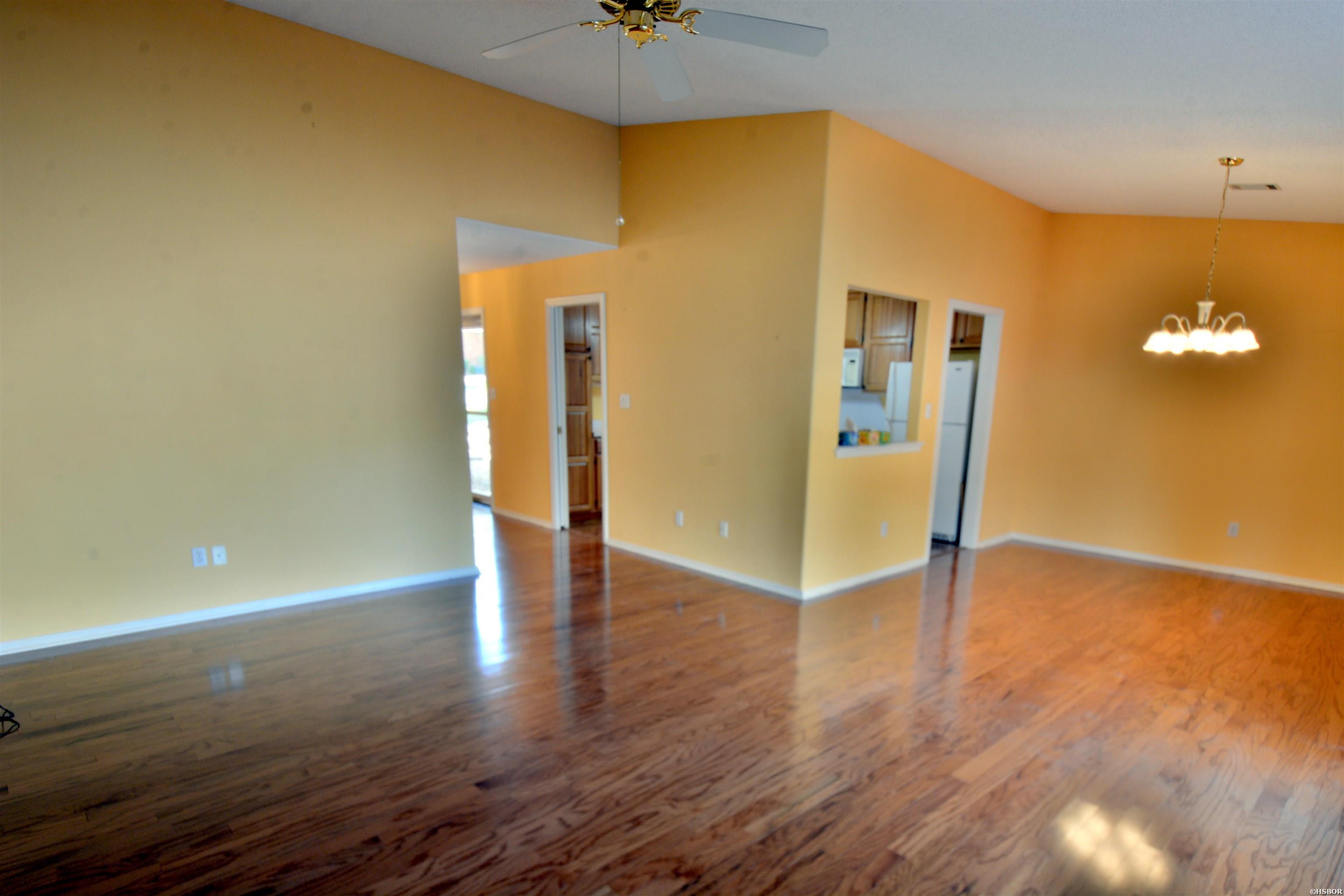 500 Pakis Street Property Photo 12