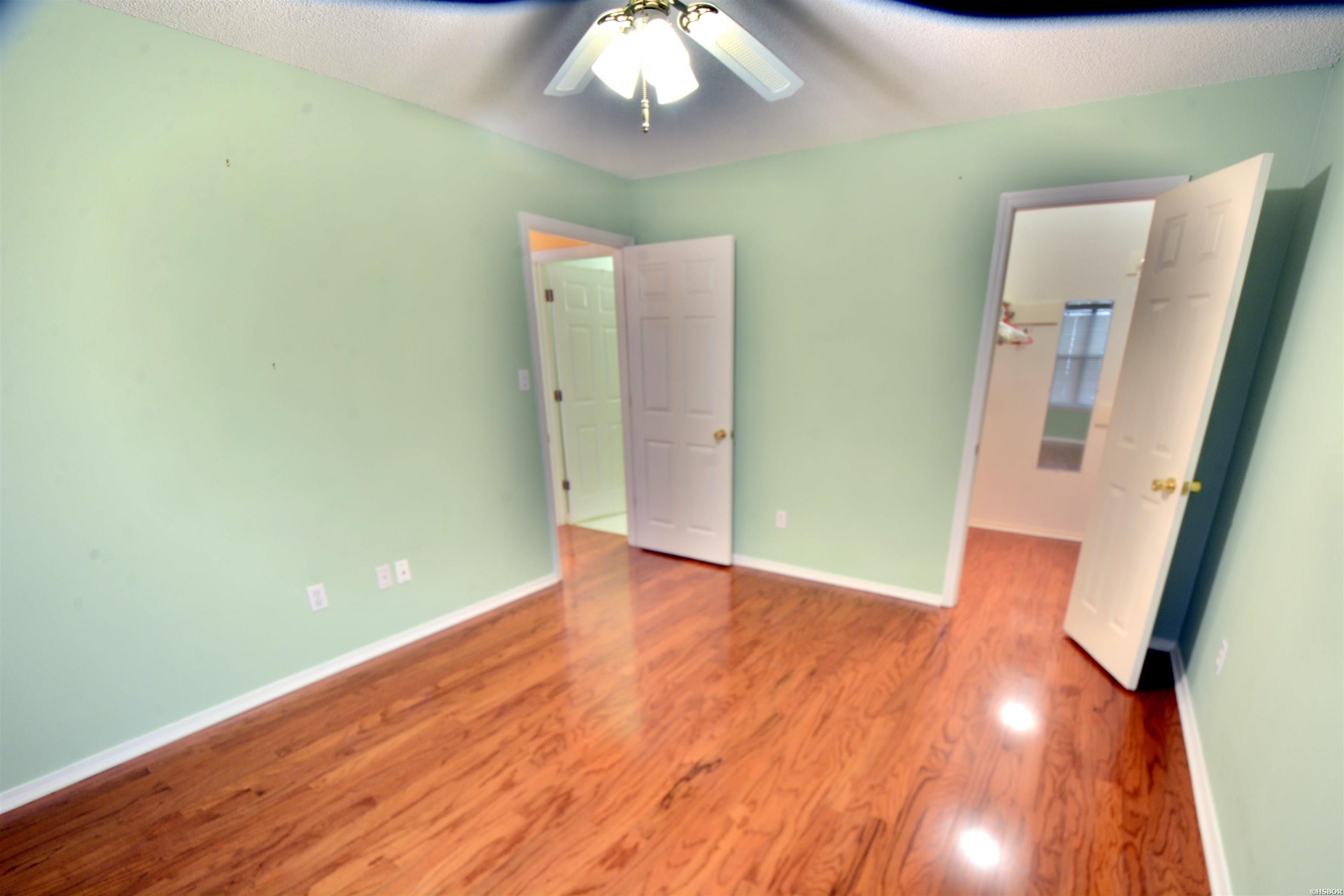 500 Pakis Street Property Photo 19