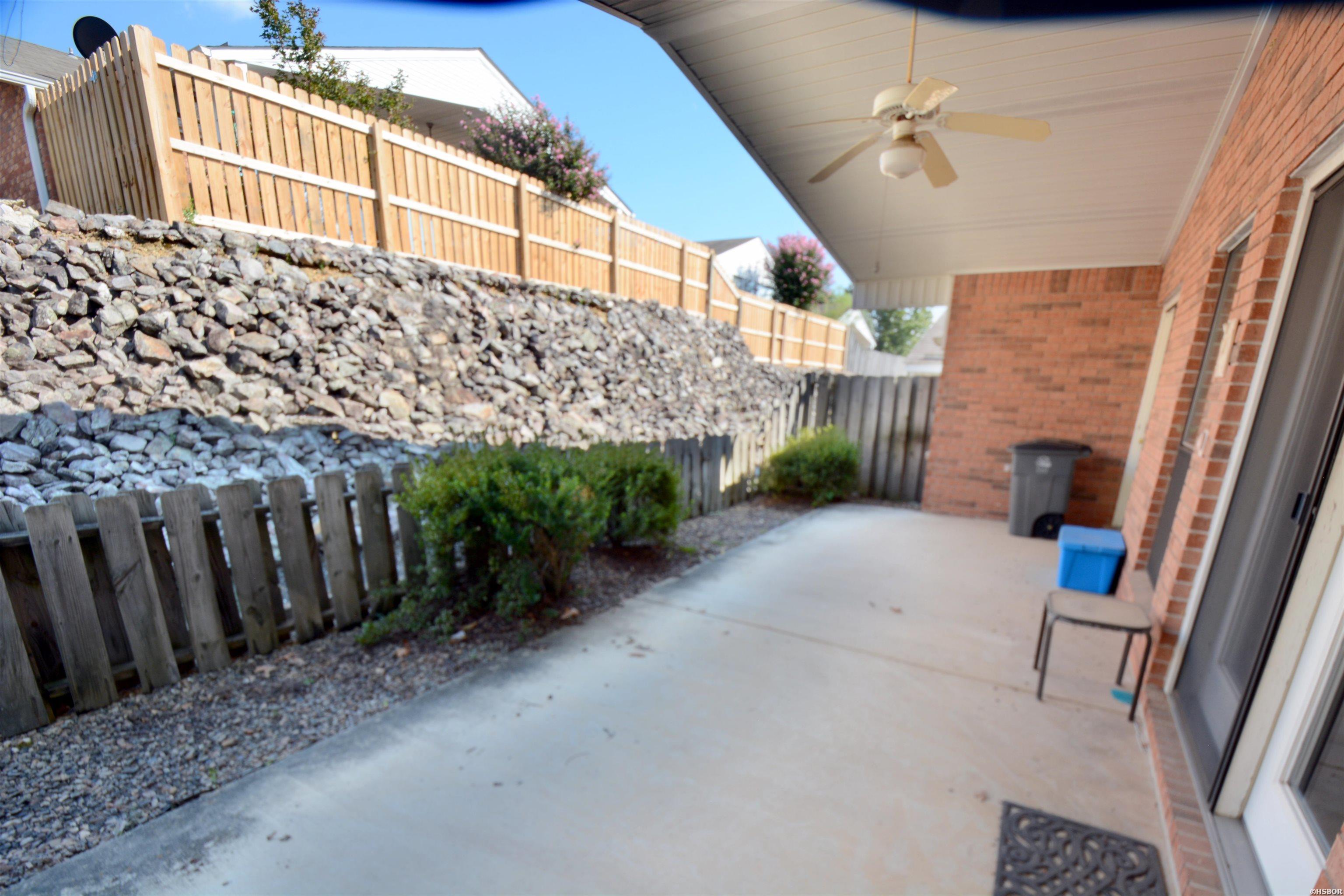 500 Pakis Street Property Photo 22