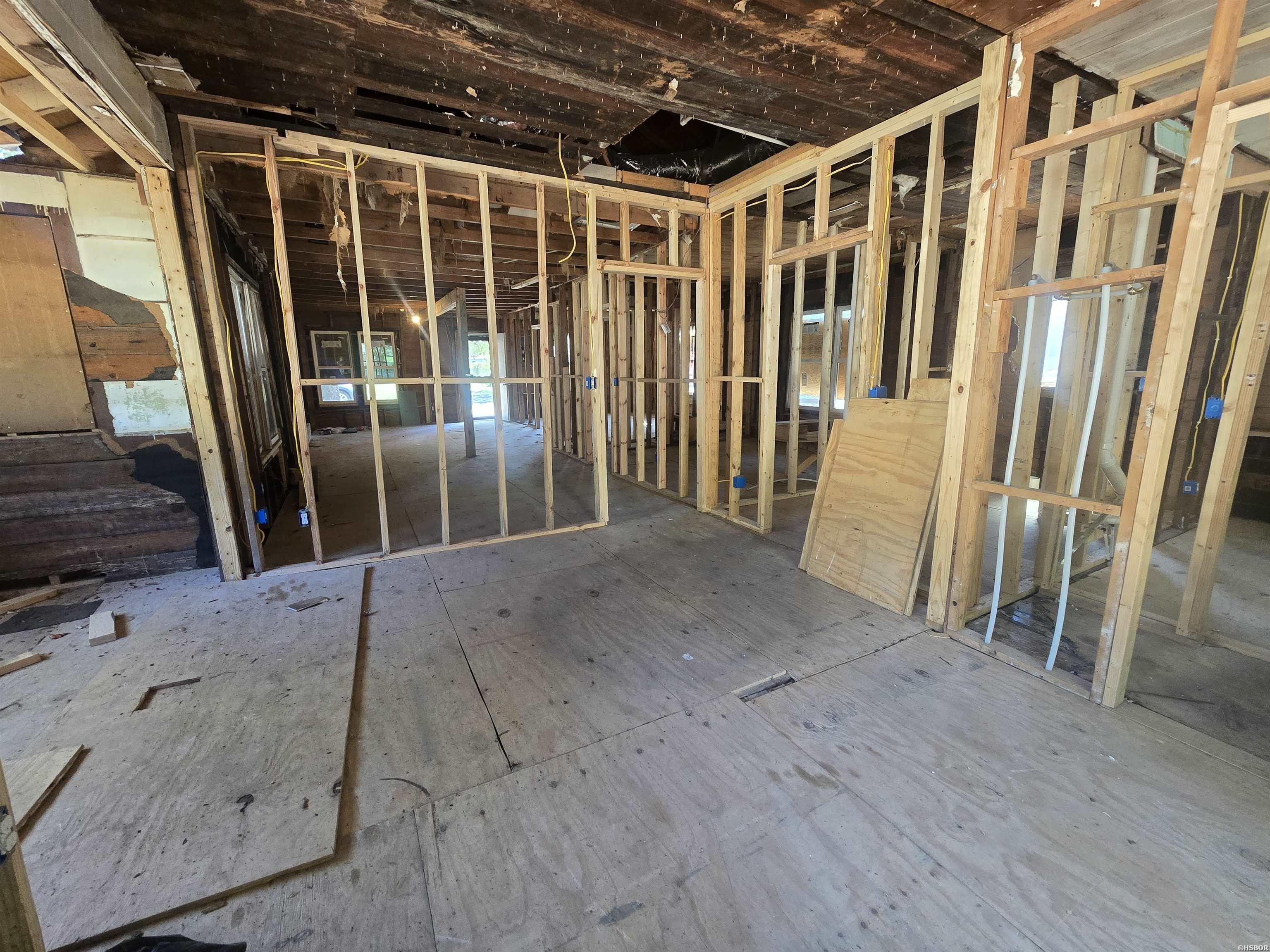 910 Keith Street Property Photo 2