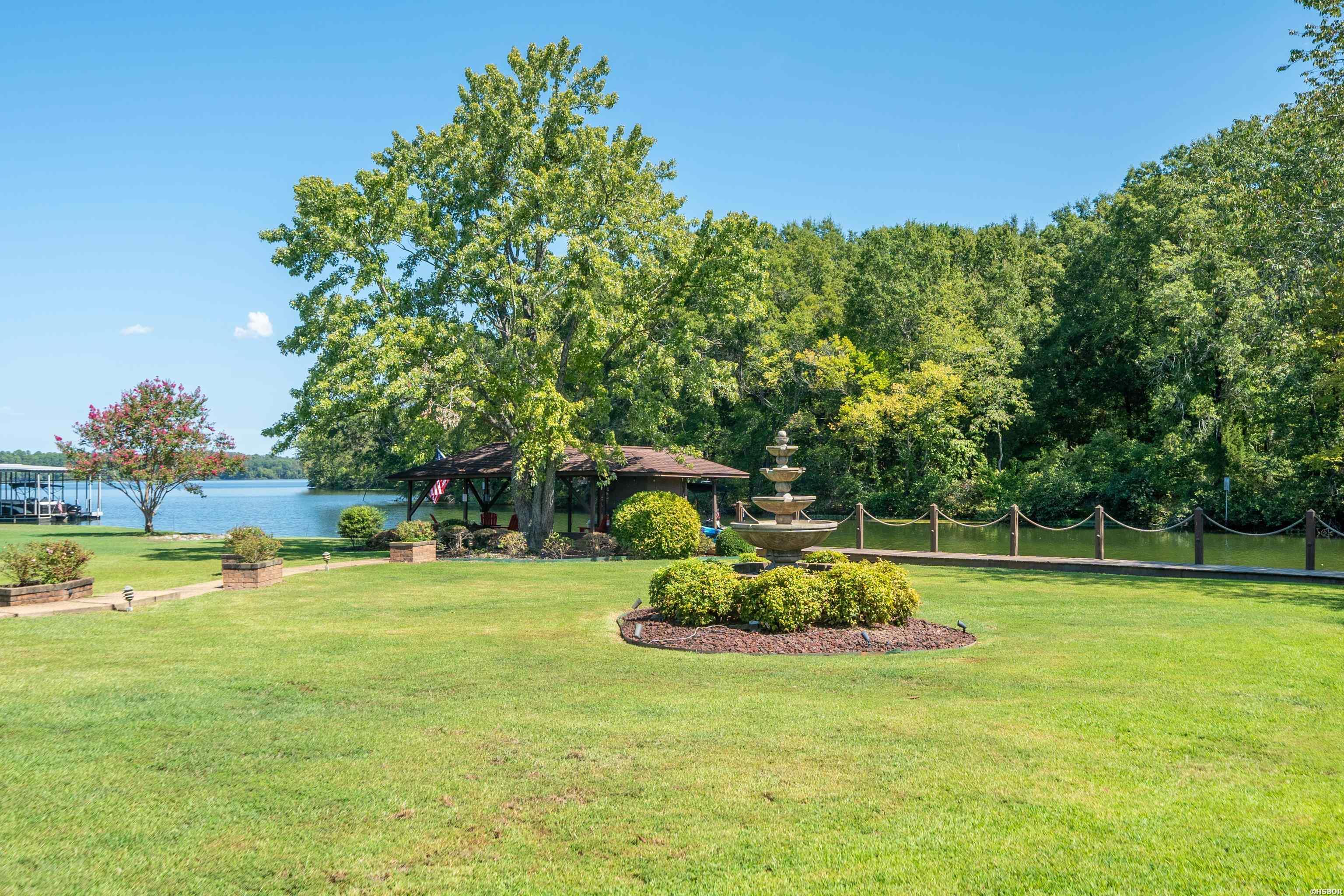 181 Tyler Cove Property Photo 13