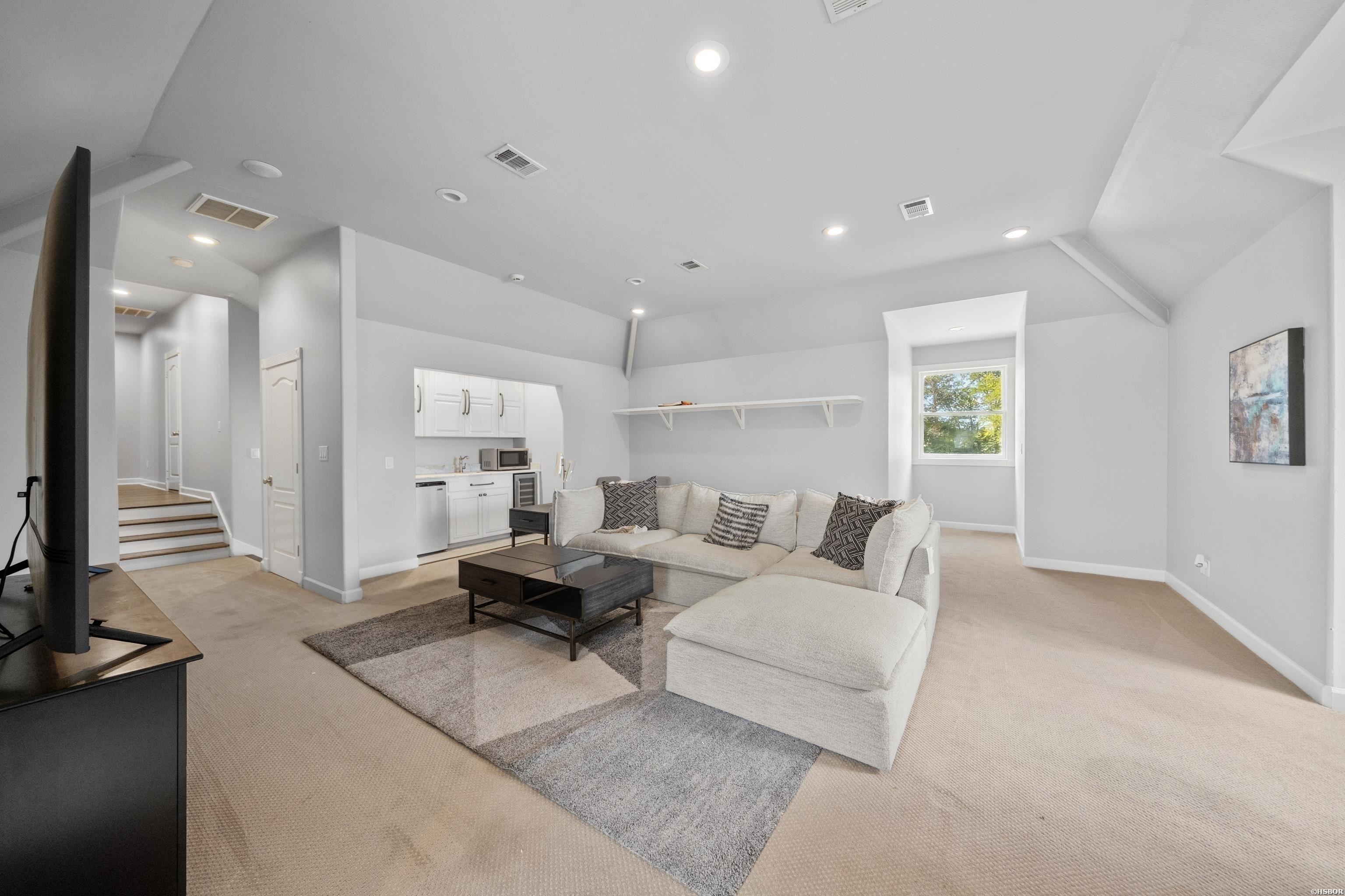 157316 Property Photo 35