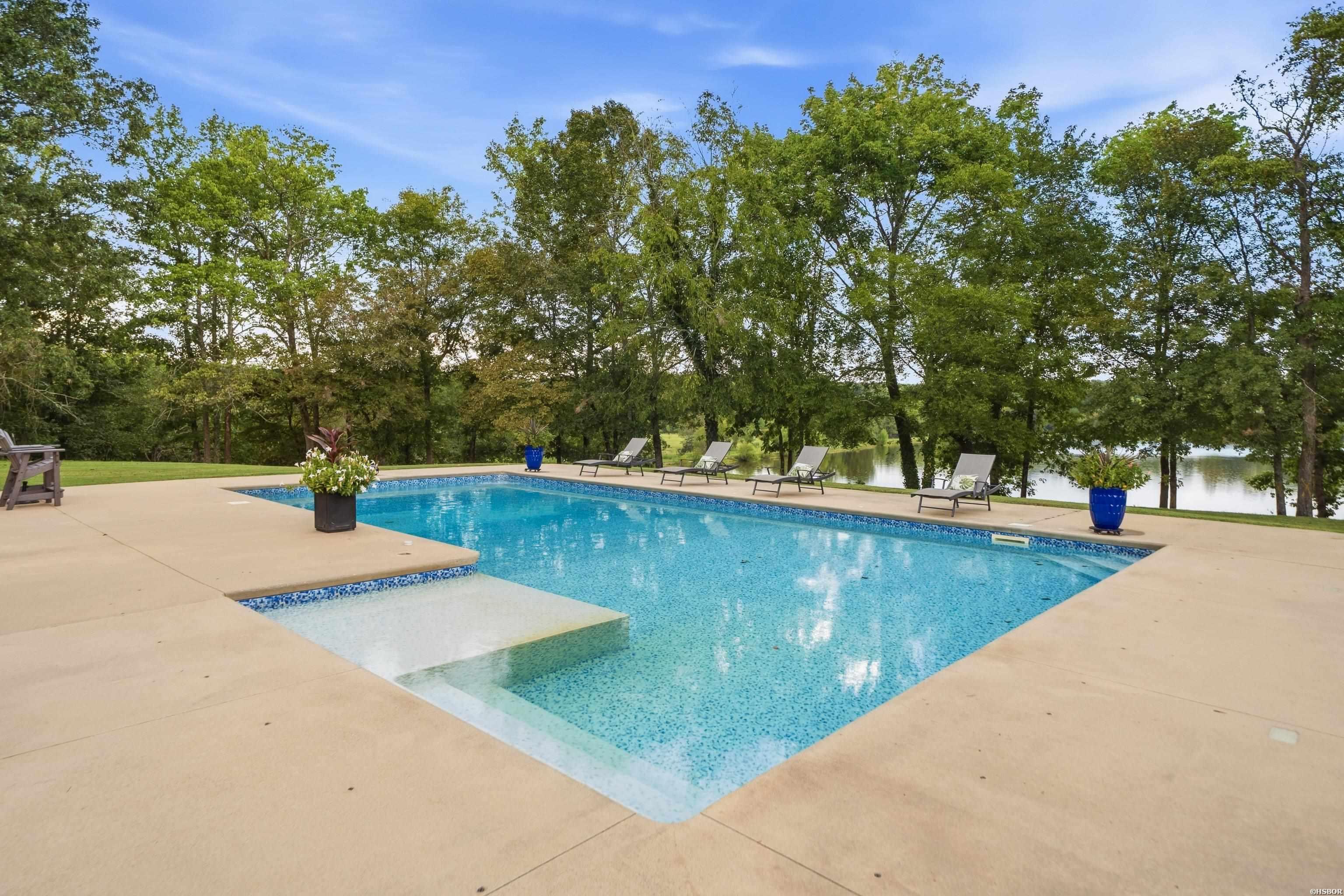 157316 Property Photo 48