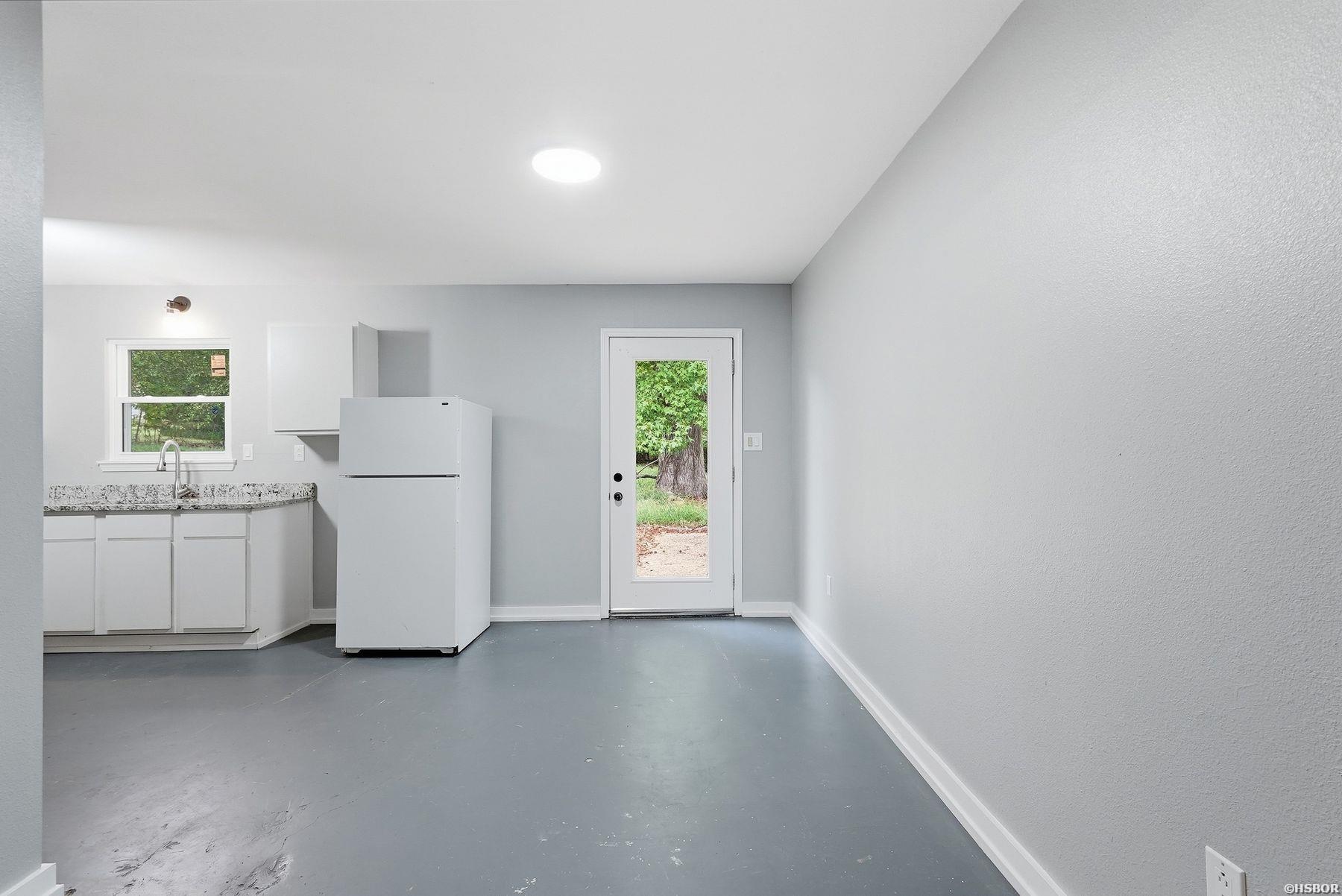 1424 Lockhart Street Property Photo 16