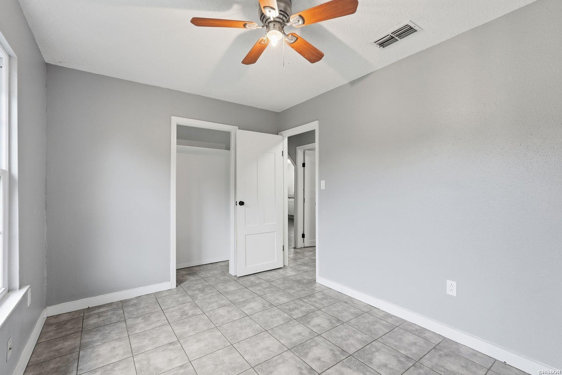 1424 Lockhart Street Property Photo 18