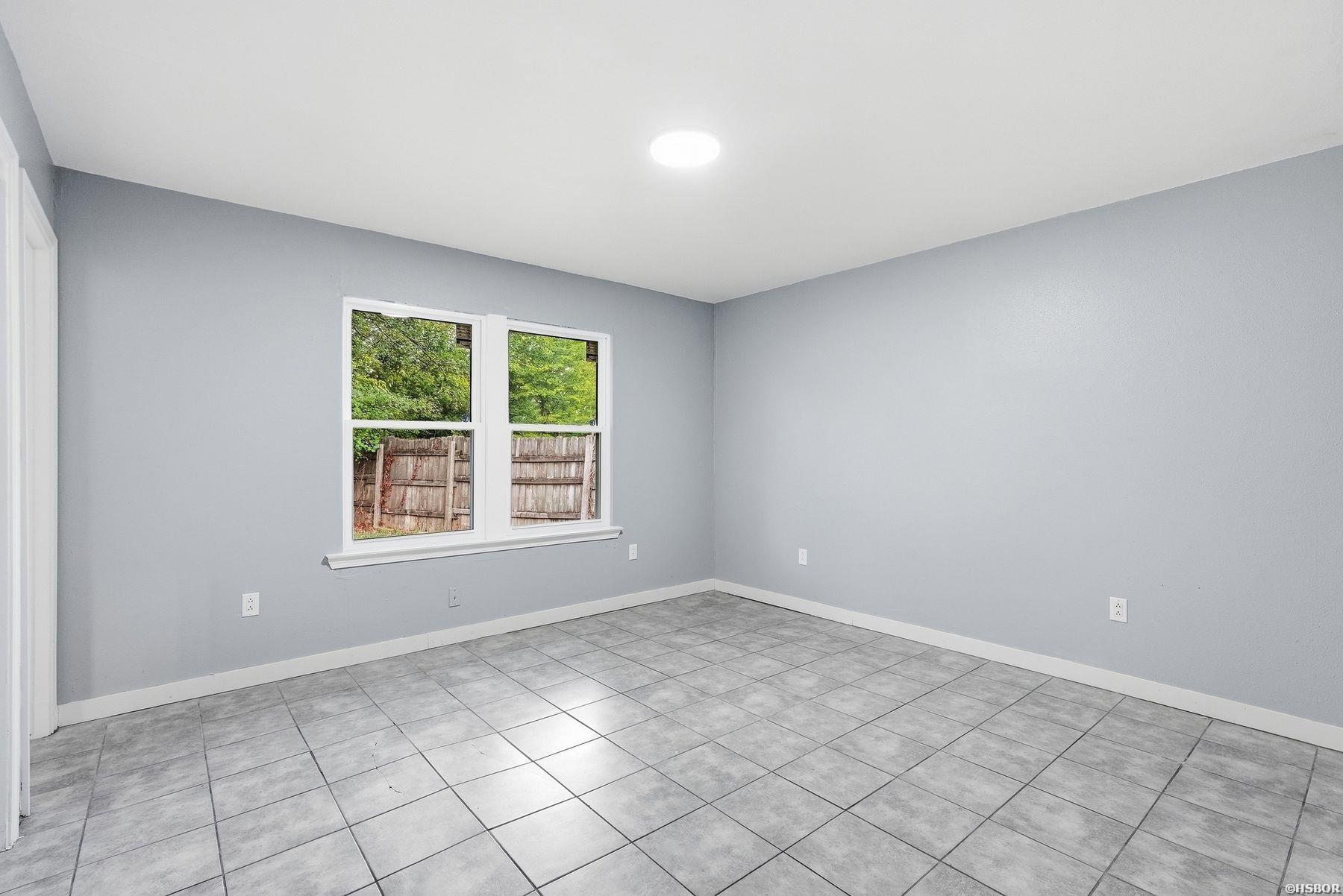 1424 Lockhart Street Property Photo 23