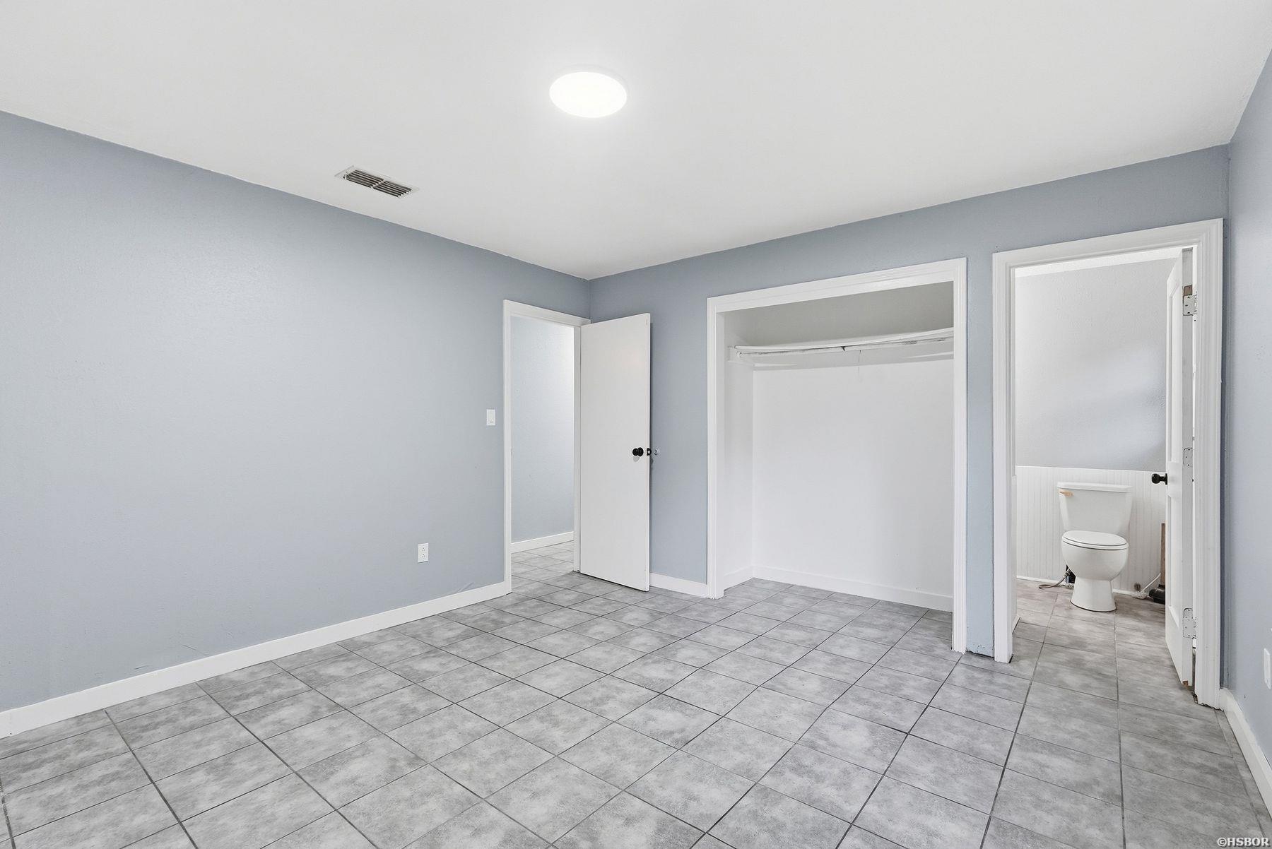 1424 Lockhart Street Property Photo 24