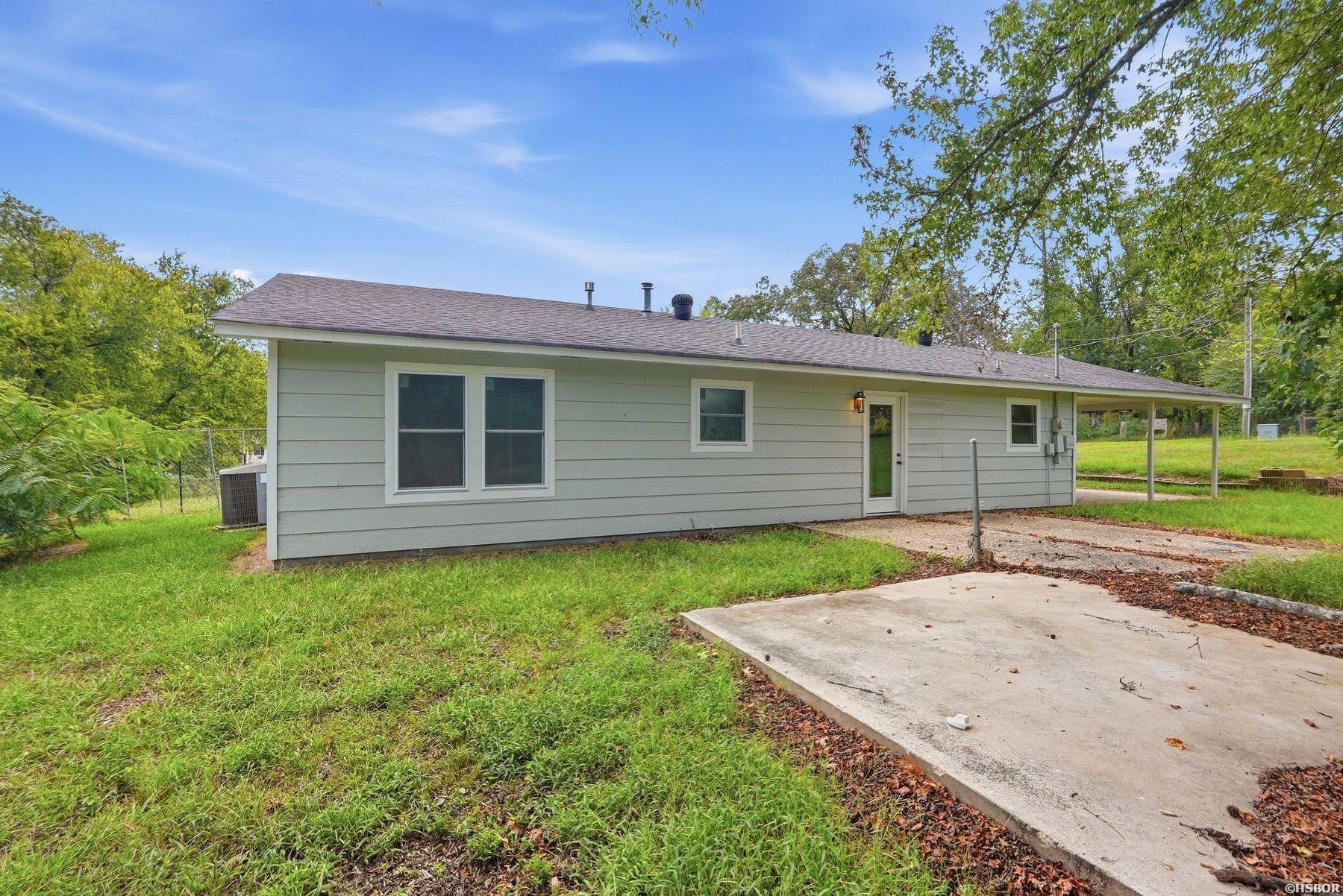 1424 Lockhart Street Property Photo 28