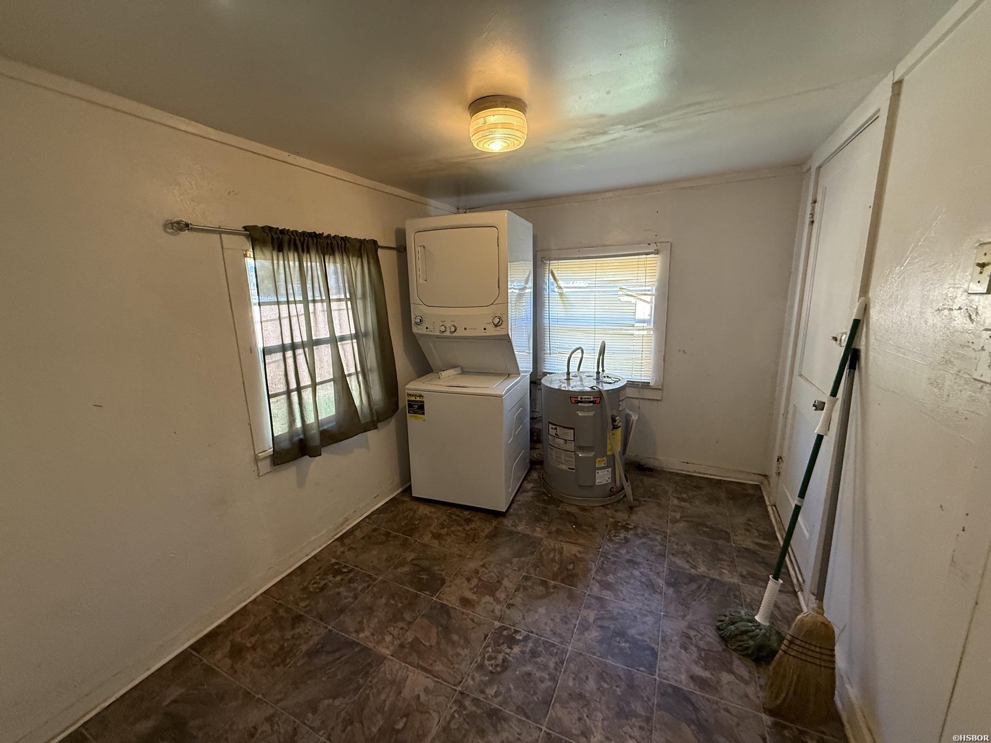 138 Highland Park Street Property Photo 8