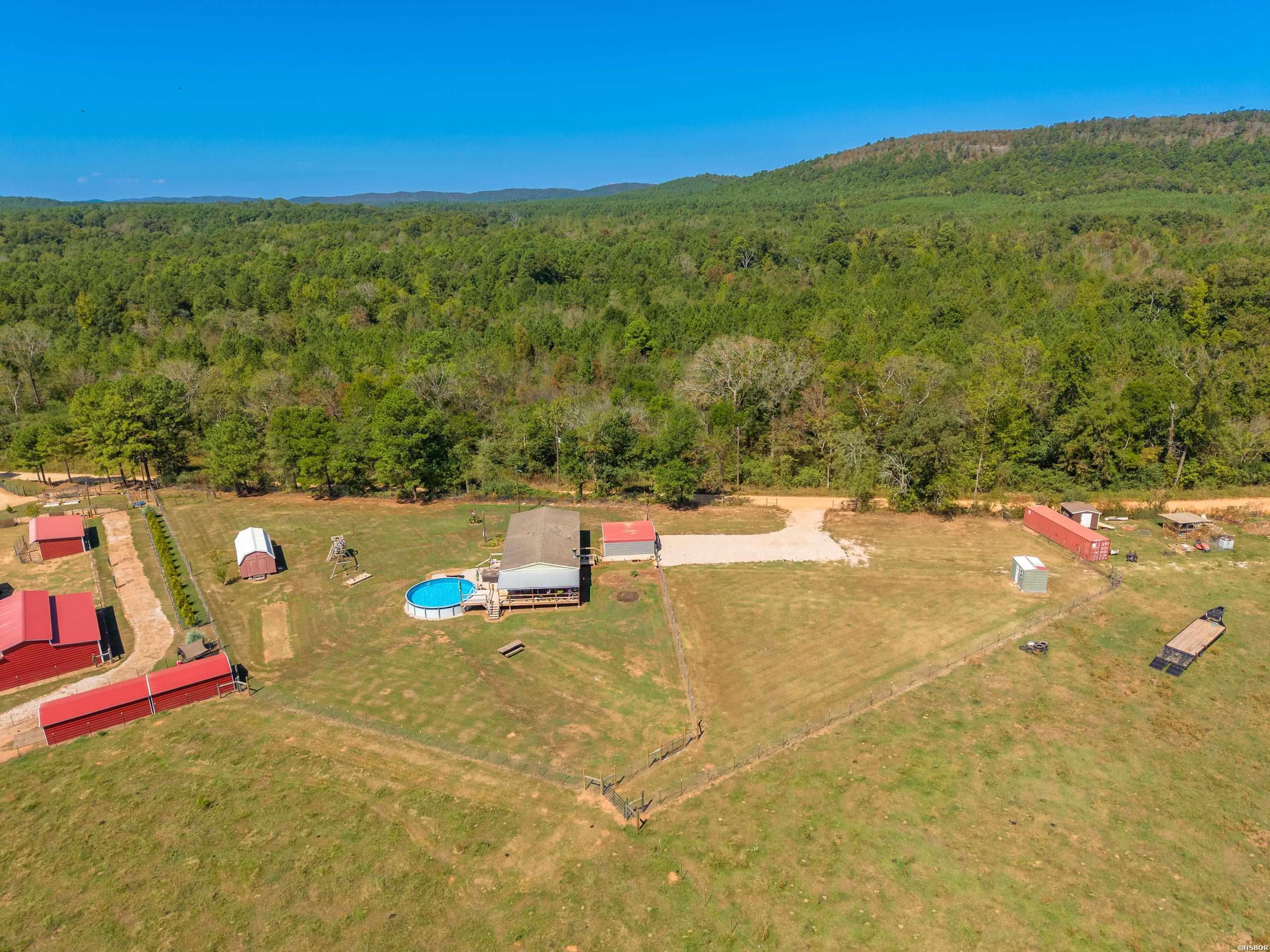 195 Creek Trail Property Photo 6