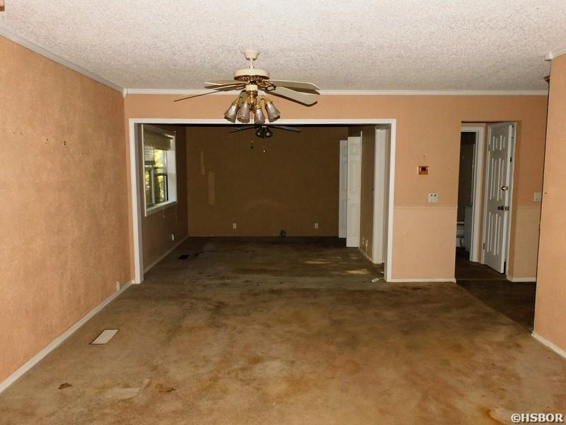 11 La Mancha Circle Property Photo 10