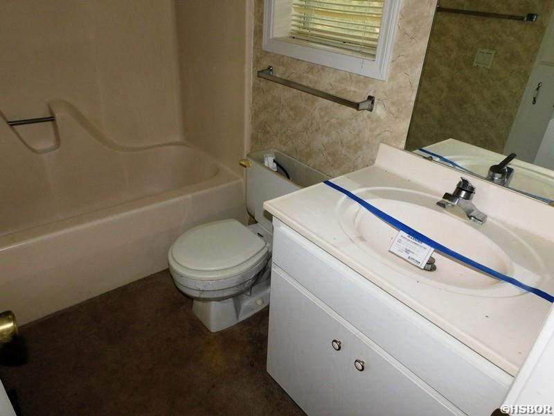11 La Mancha Circle Property Photo 14