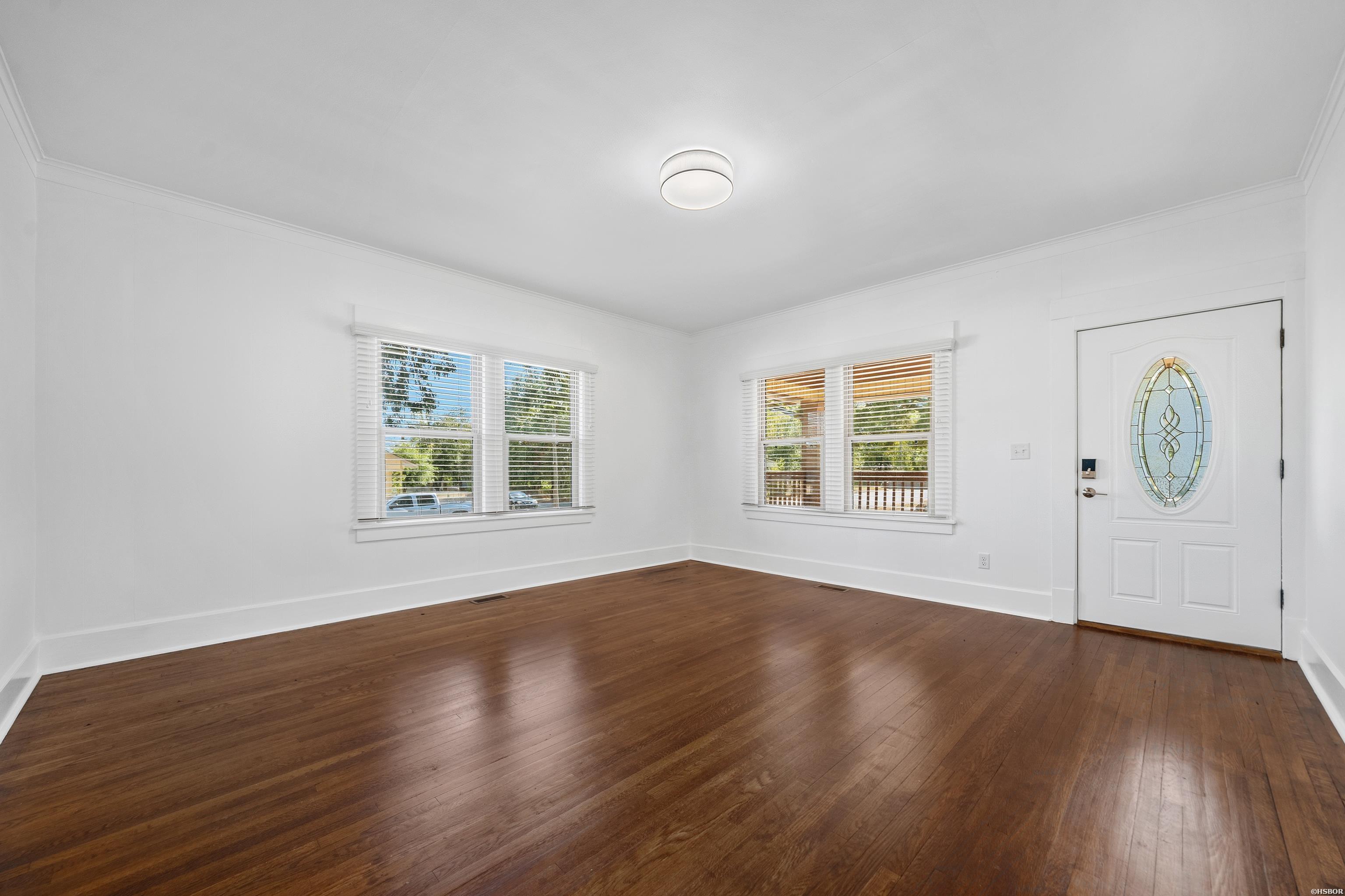 211 Sixth Street Property Photo 9